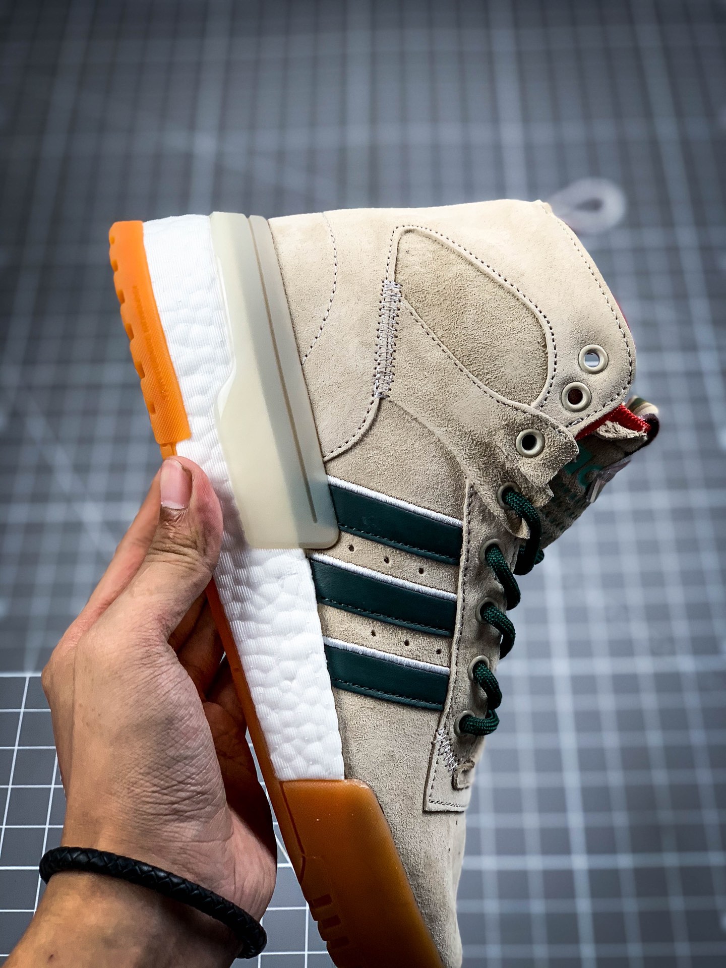 240  Adidas 阿迪达斯 Rivalry RM CHI 三叶草 BOOST中底 中性高帮皮面男女休闲板鞋 F35091