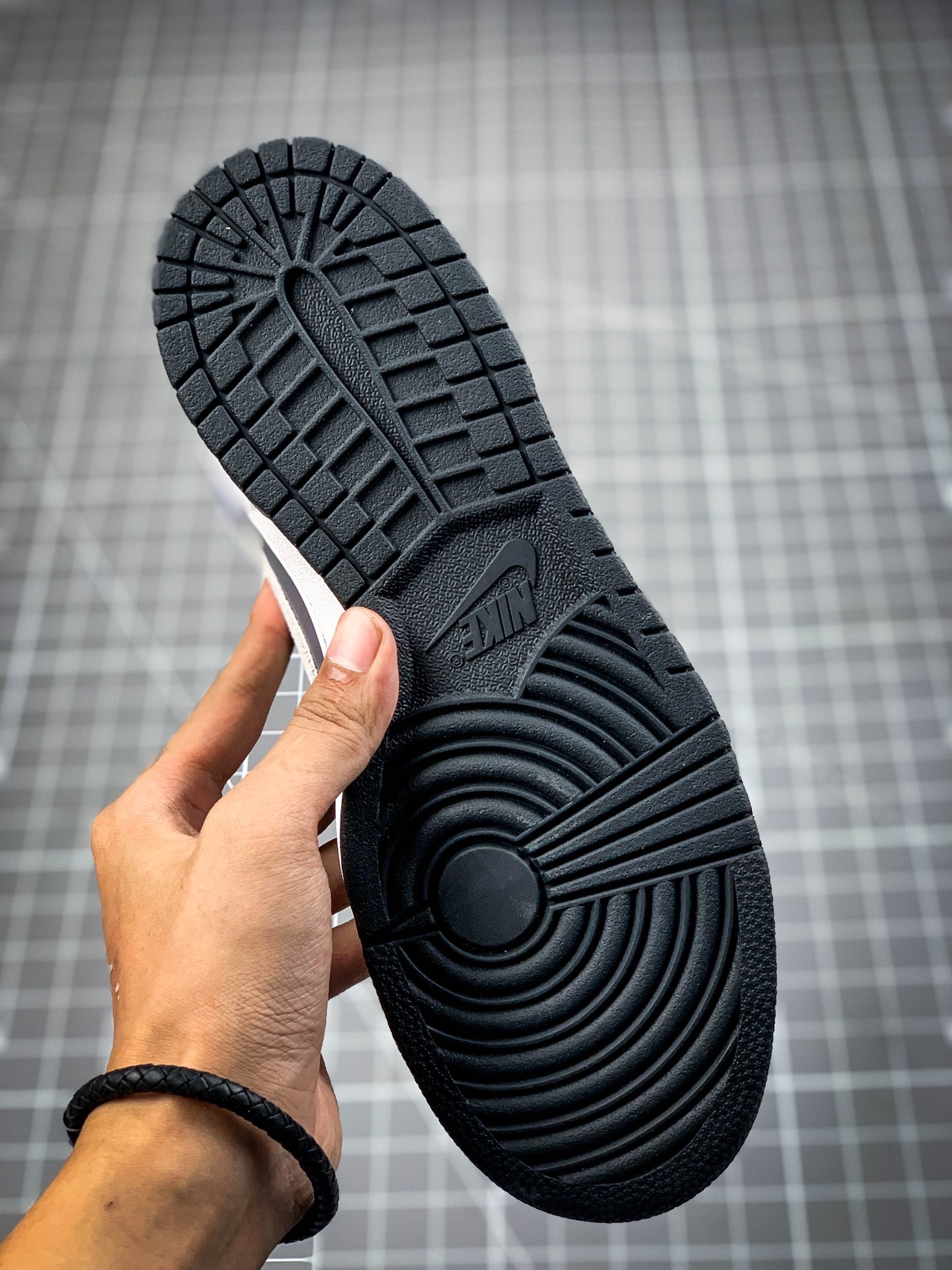 260  Nike SB Zoom Dunk High 高帮运动休闲滑板鞋 305050-015