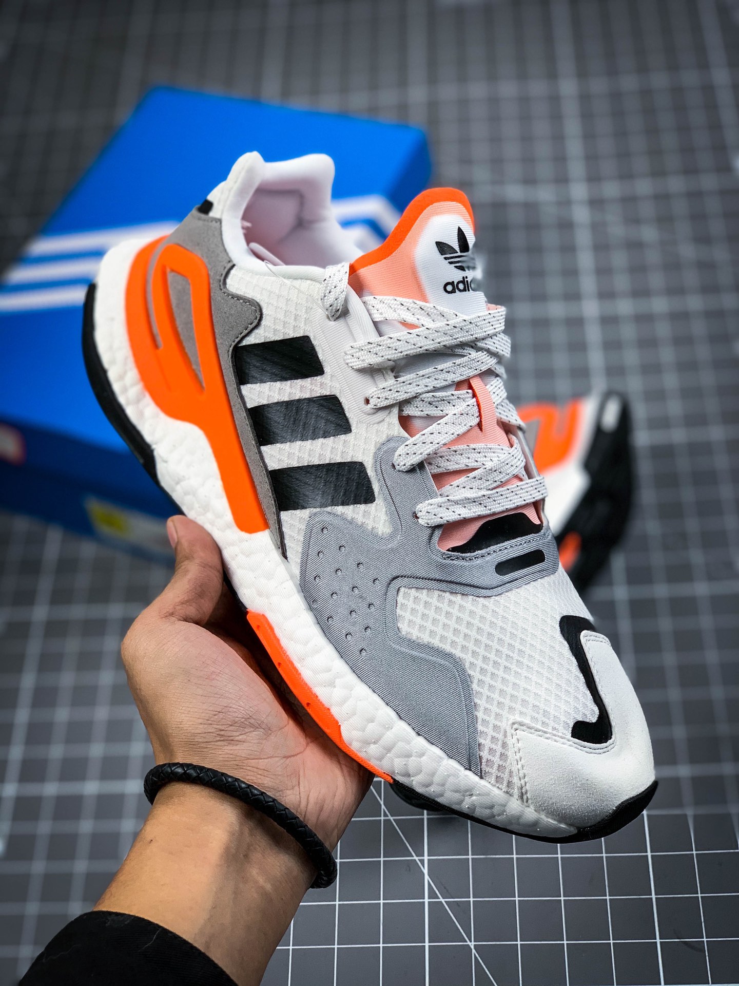 200 阿迪达斯日行者跑步运动鞋 FY3012 adidas orginals Day Jogger441
