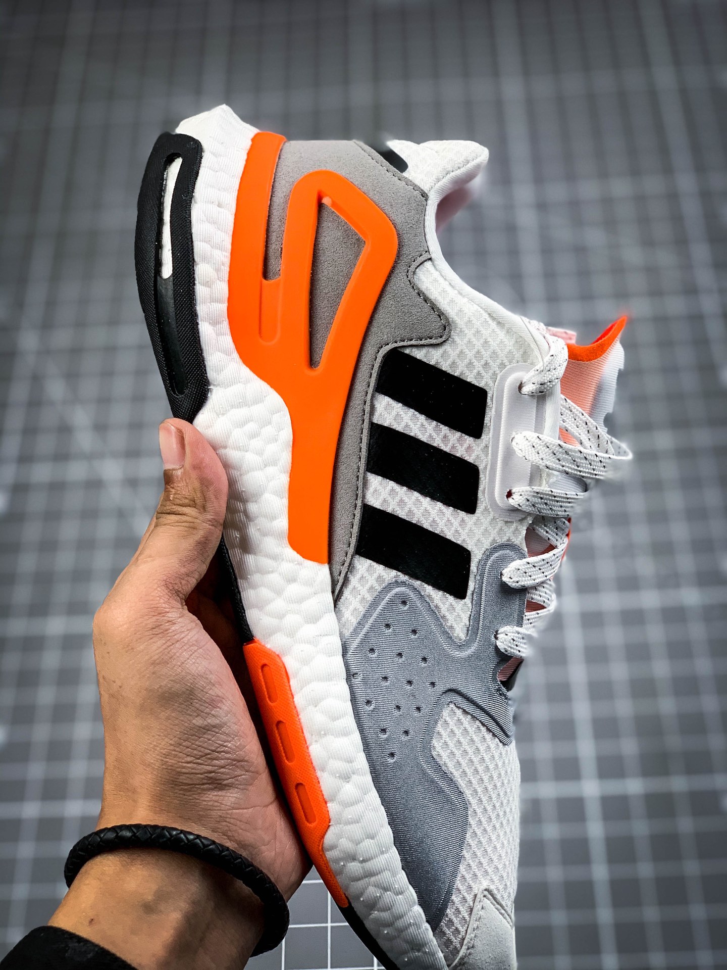 200 阿迪达斯日行者跑步运动鞋 FY3012 adidas orginals Day Jogger441