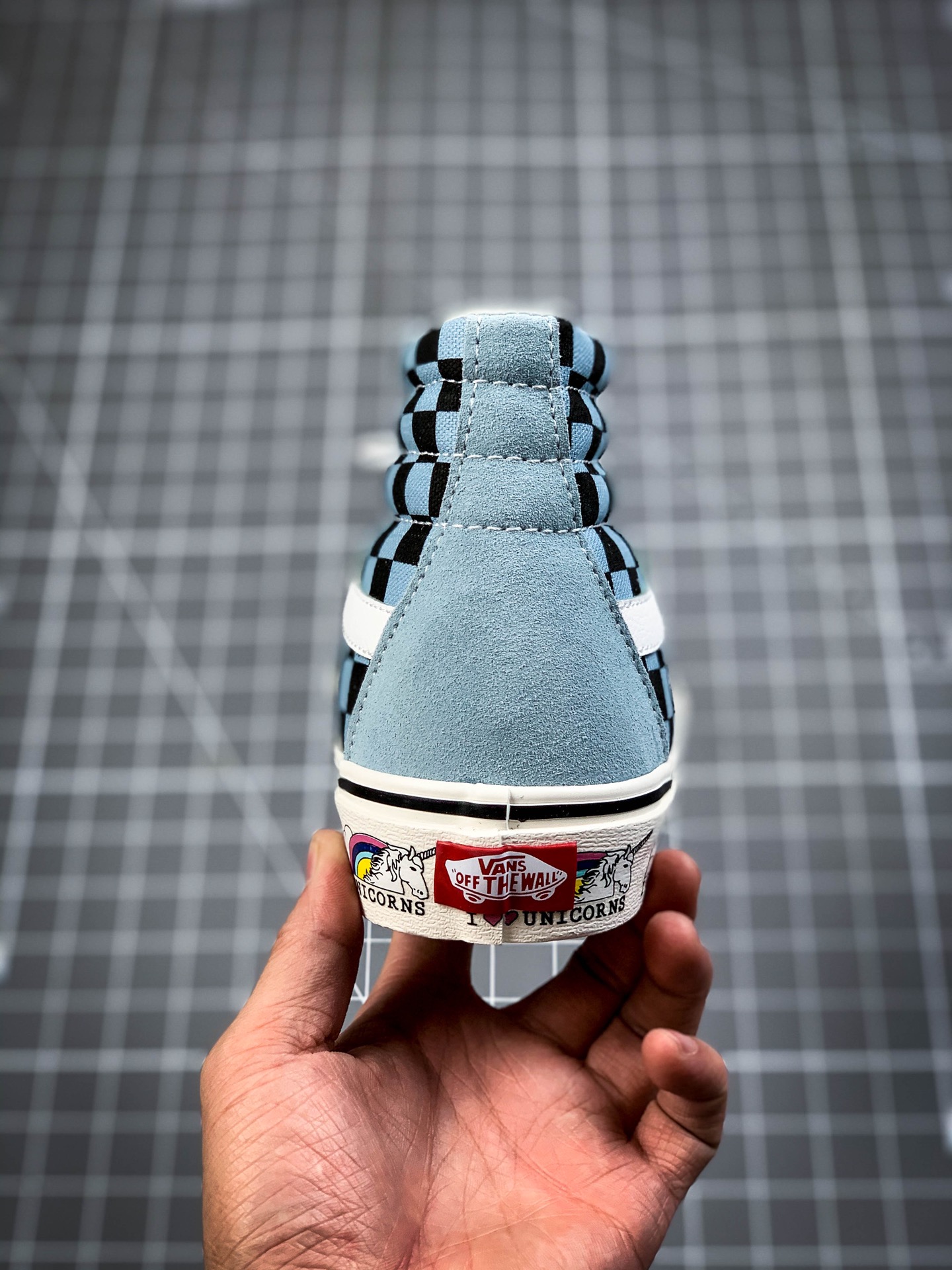 160 独角兽 #万斯 #Vans 浅蓝色  蓝白色SK8系列 卡通涂鸦 网红元素 独角兽再度来袭 Vans Sk8-Hi Unicorn 万斯 VN0A5HXV505