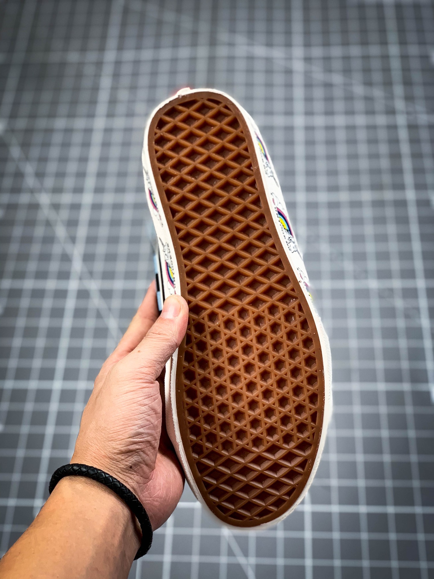 160 独角兽 #万斯 #Vans 浅蓝色  蓝白色SK8系列 卡通涂鸦 网红元素 独角兽再度来袭 Vans Sk8-Hi Unicorn 万斯 VN0A5HXV505
