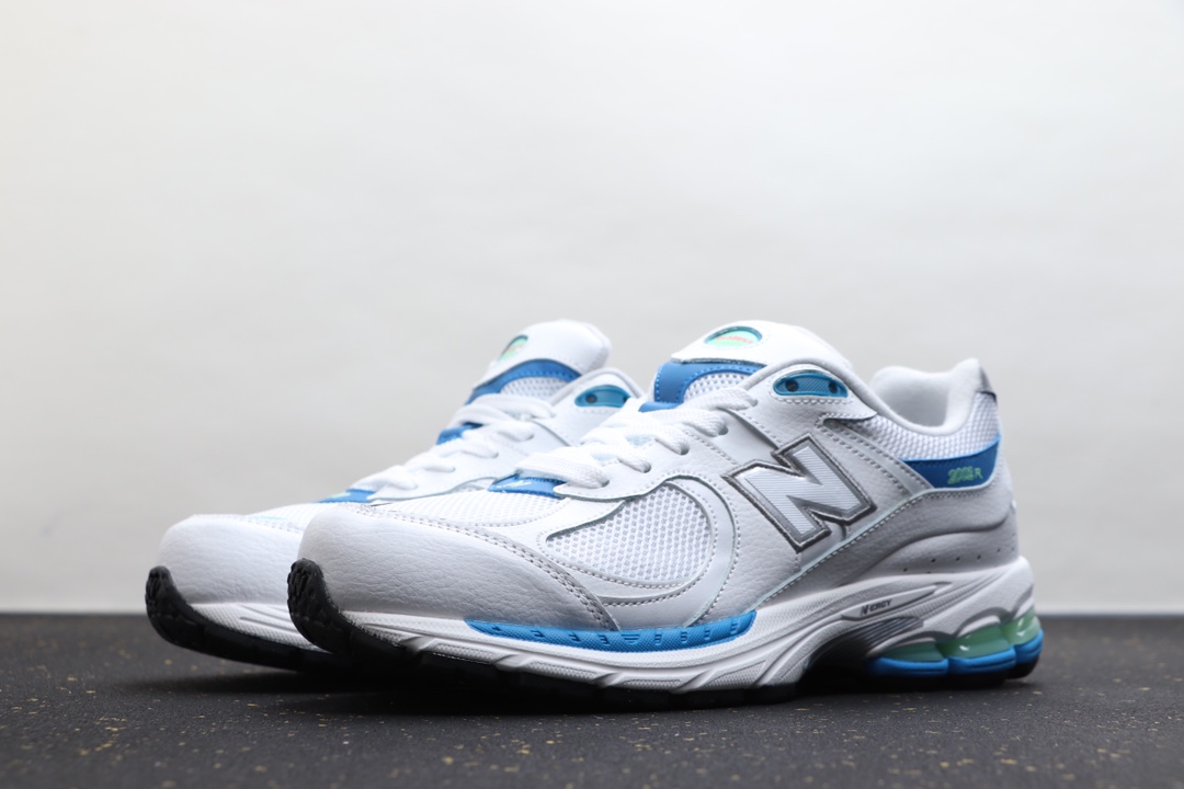 new balance m2002