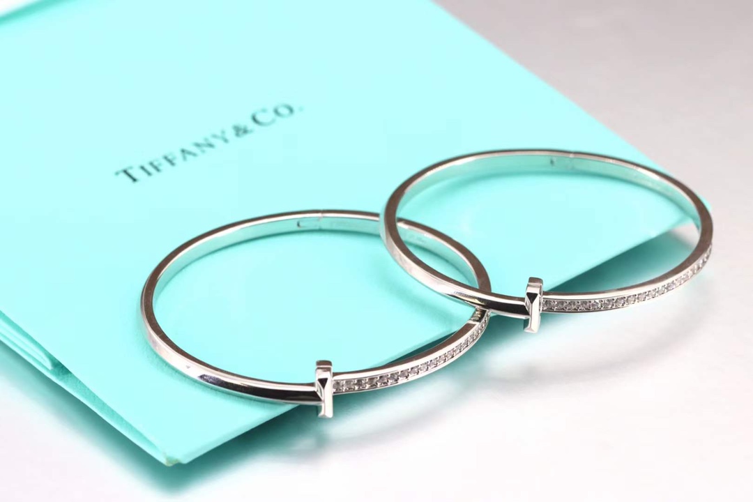 Tiffany & Co. Tiffany&Co. T1系列 无可替代窄式手镯