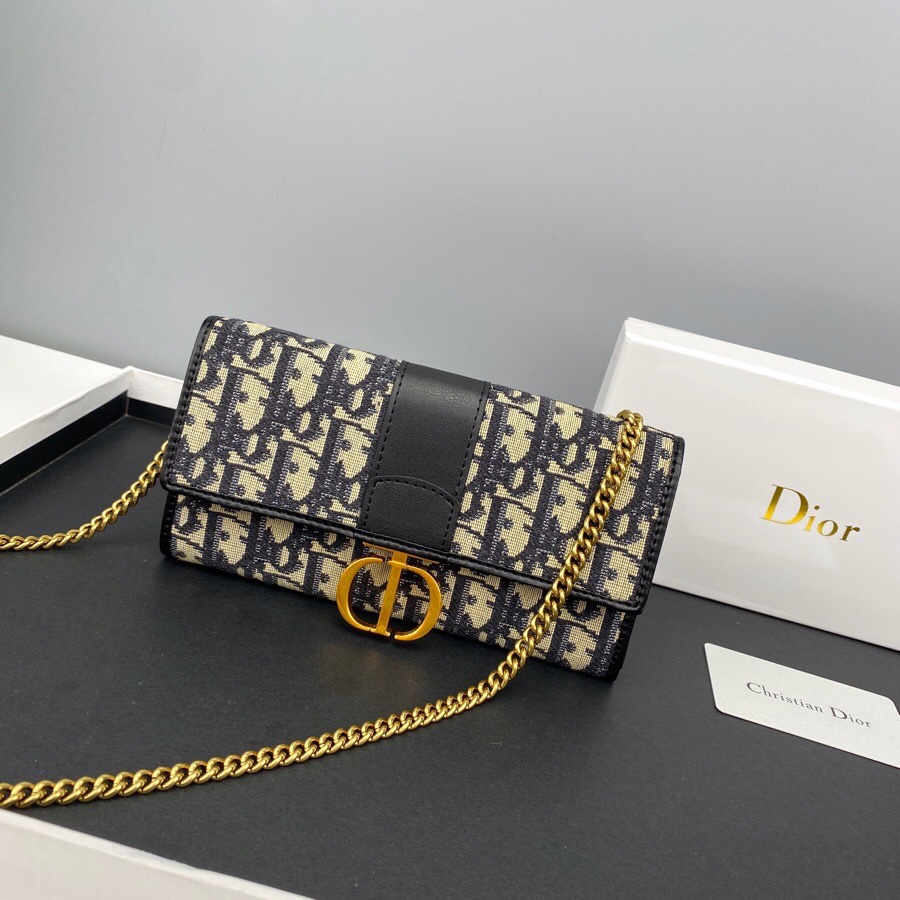 Dior CD字母装饰 19*10.5*3.5
