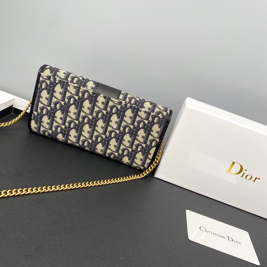 Dior CD字母装饰 19*10.5*3.5