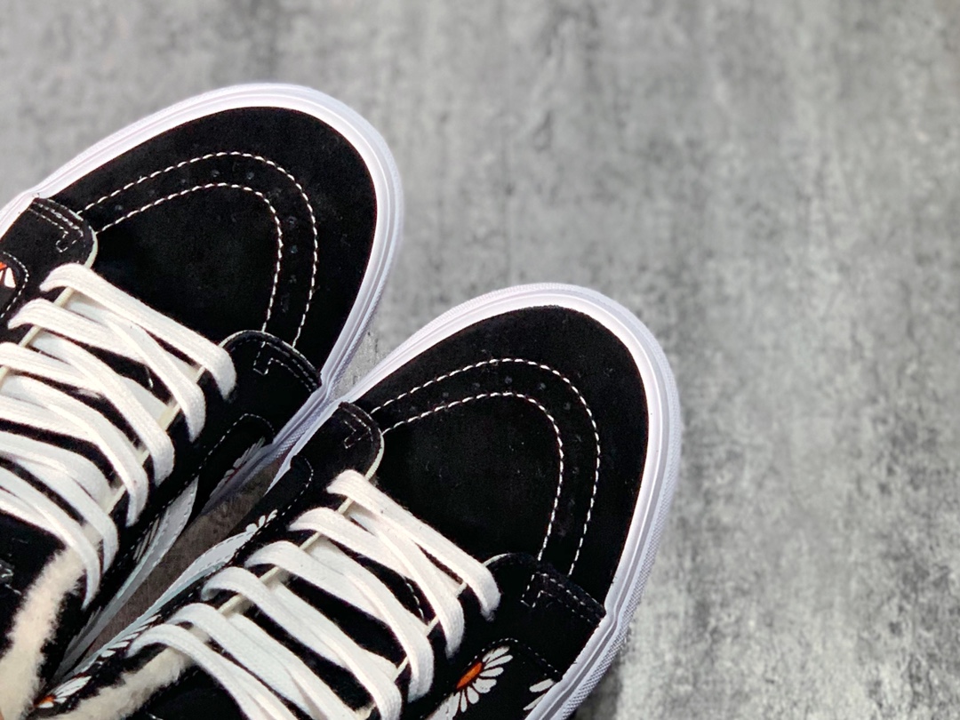 150 Vans SK8-Mid 小雏菊 入冬加棉保暖款权志龙GD曾在他上脚的Vans上画了小雏菊火了起来