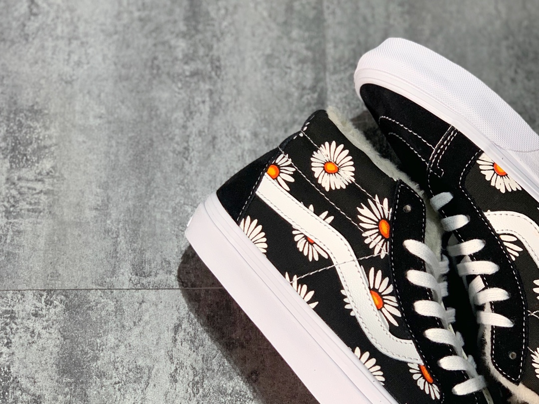 150 Vans SK8-Mid 小雏菊 入冬加棉保暖款权志龙GD曾在他上脚的Vans上画了小雏菊火了起来