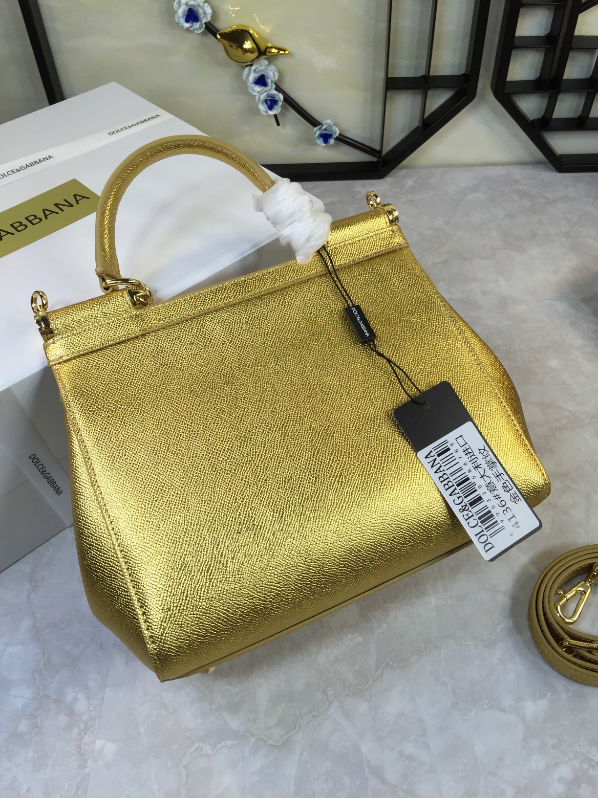 Luxury Platinum Gift Bags: Imported Palm-Grained Pelts with Original Hardware and Belts - 图片 5