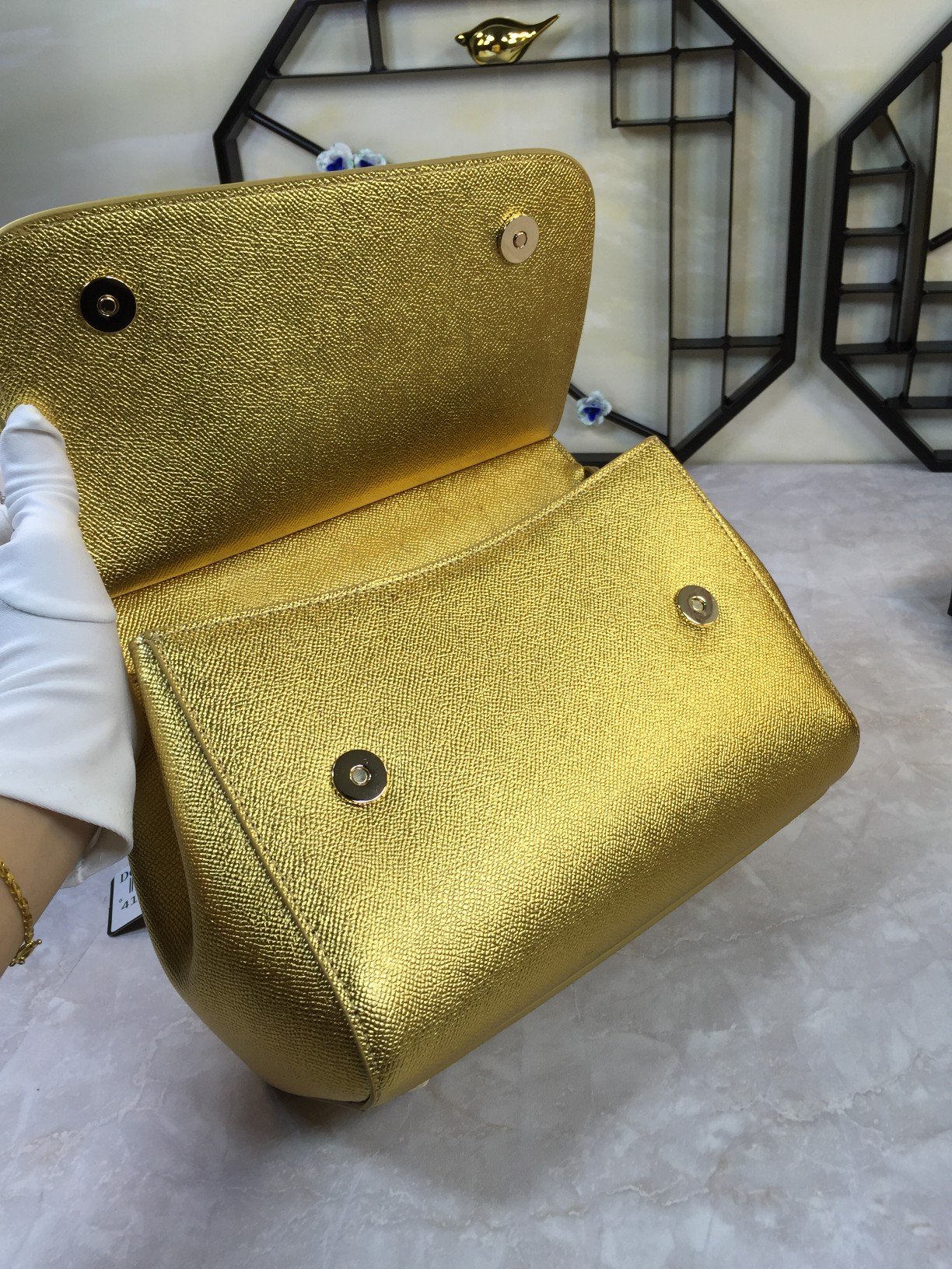 Luxury Platinum Gift Bags: Imported Palm-Grained Pelts with Original Hardware and Belts - 图片 7