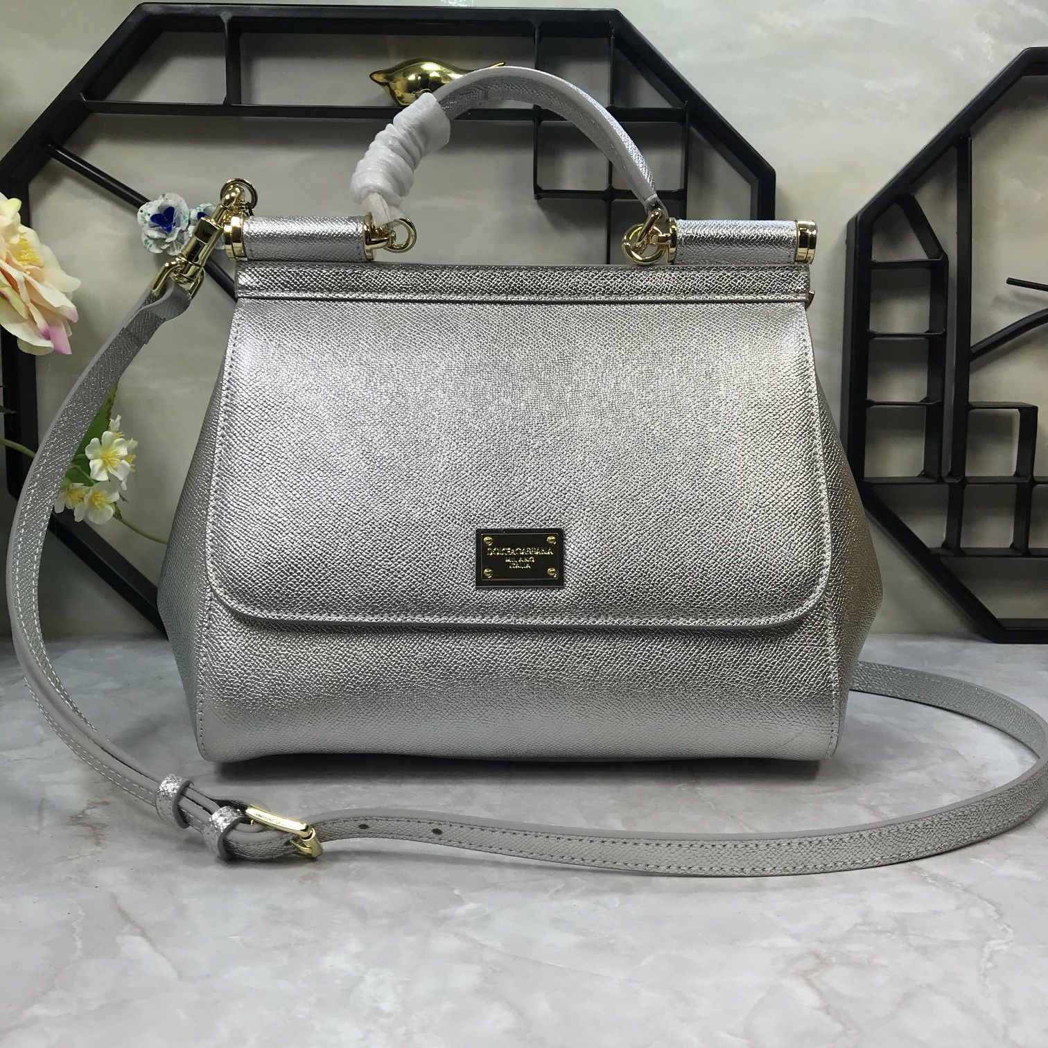 Luxury Platinum Gift Bags with Imported Palm-Grained Pelt and Original Hardware