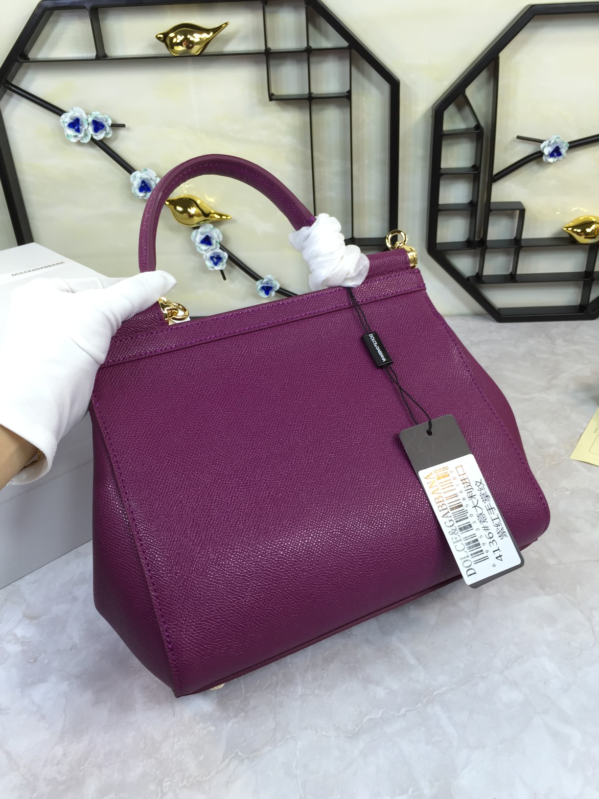 Luxury Platinum Gift Bags with Imported Palm-Grained Pelts and Original Hardware - 图片 5