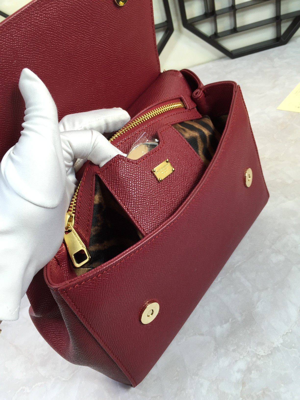 Luxury Platinum Gift Bags with Imported Palm-Grained Pelts and Original Hardware - 图片 9