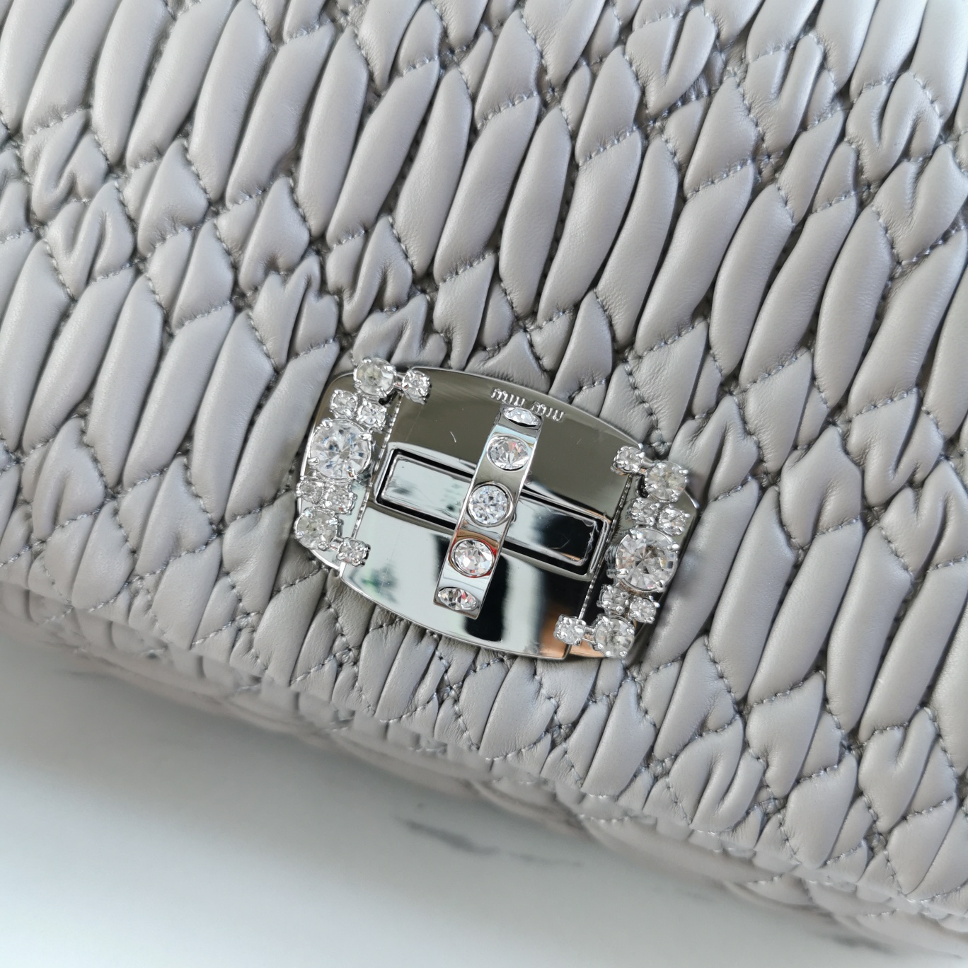 MIUMIU缪缪小提花皱褶凸纹压花钻石链条包5BD233