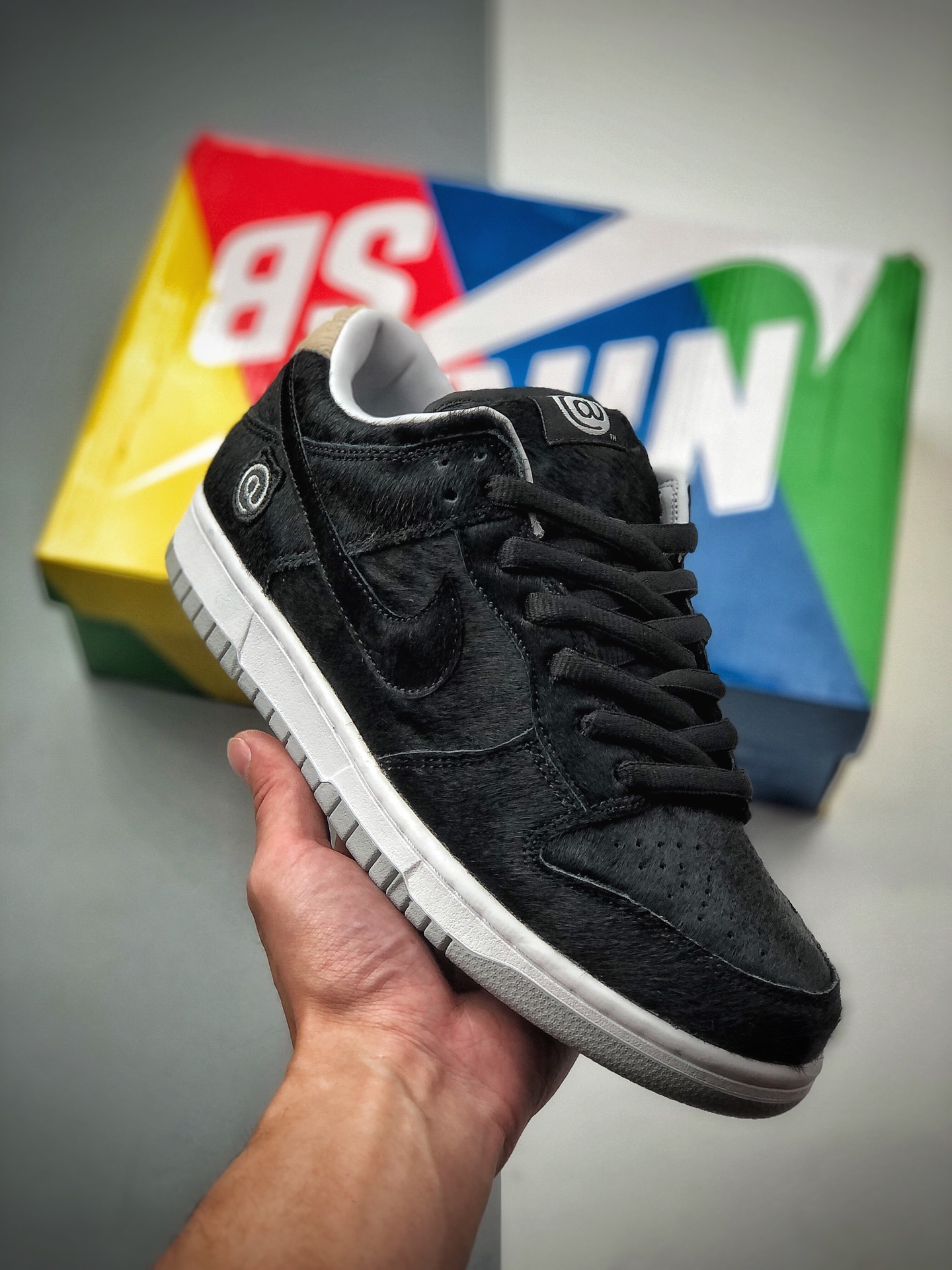 Double 11 special price SB skate shoes Five Bears Dancing Bears Fuzzy 'Bear Fur' NIKE SB DUNK LOW PRO QS released in 20…