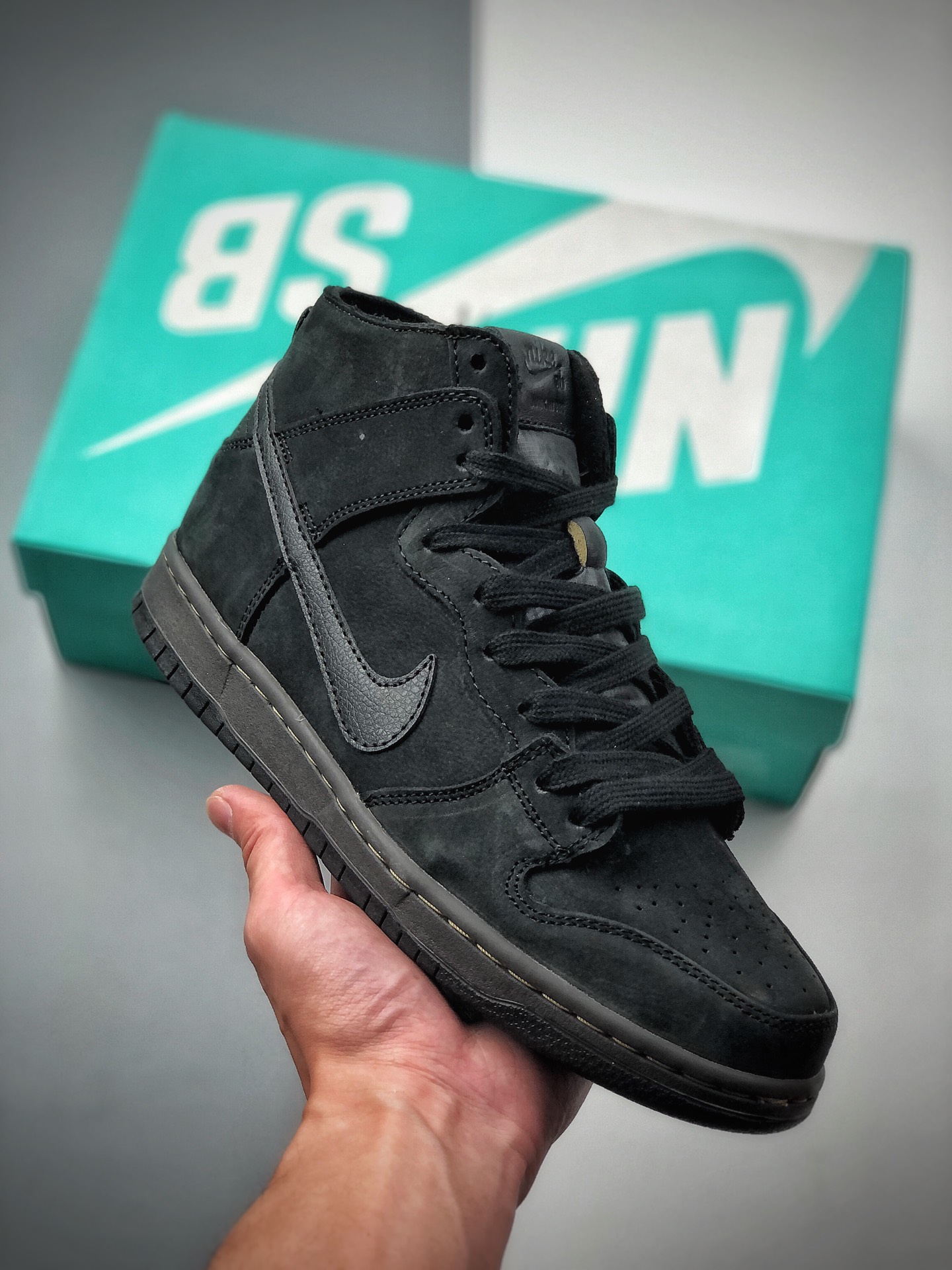 Nike Zoom Dunk High Sb Decon Black Soul Venom, pure original suede top layer leather, midsole soft MODO inner lined wit…
