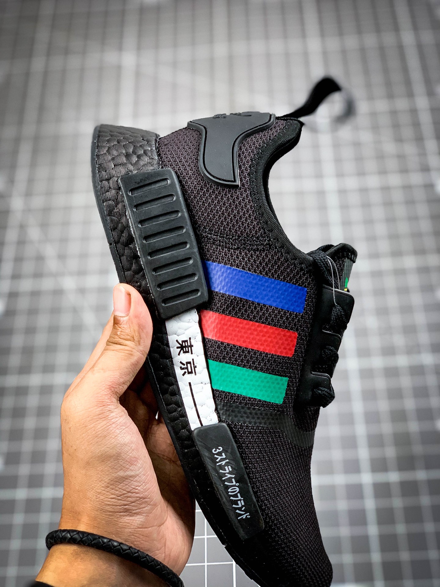 200 Adidas NMD _R1 虎扑版本 专柜同步FV9021