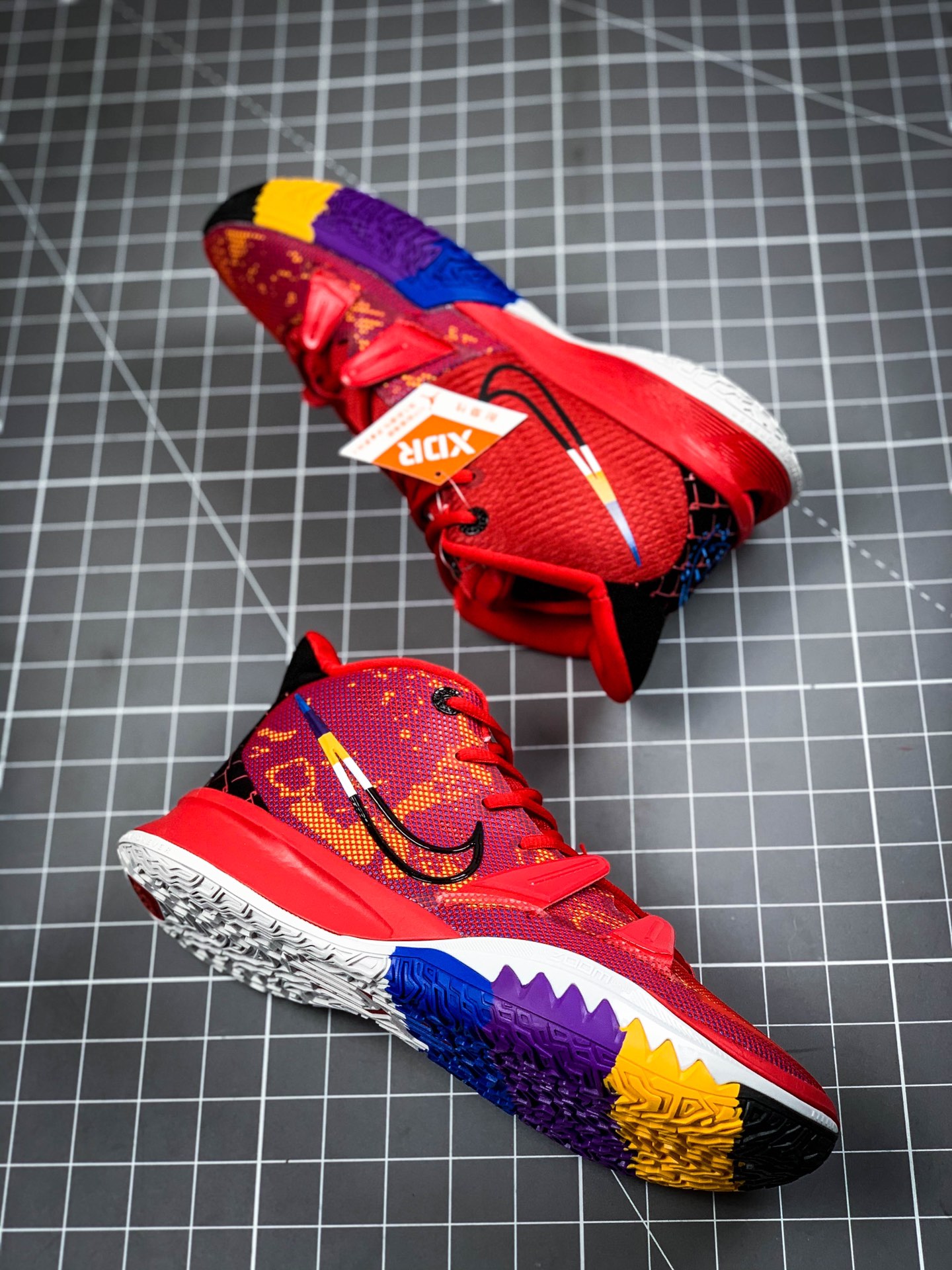 220 【公司级 欧文篮球鞋系列】耐克/NIKE  欧文7代篮球鞋 红  货号：DC0588-600