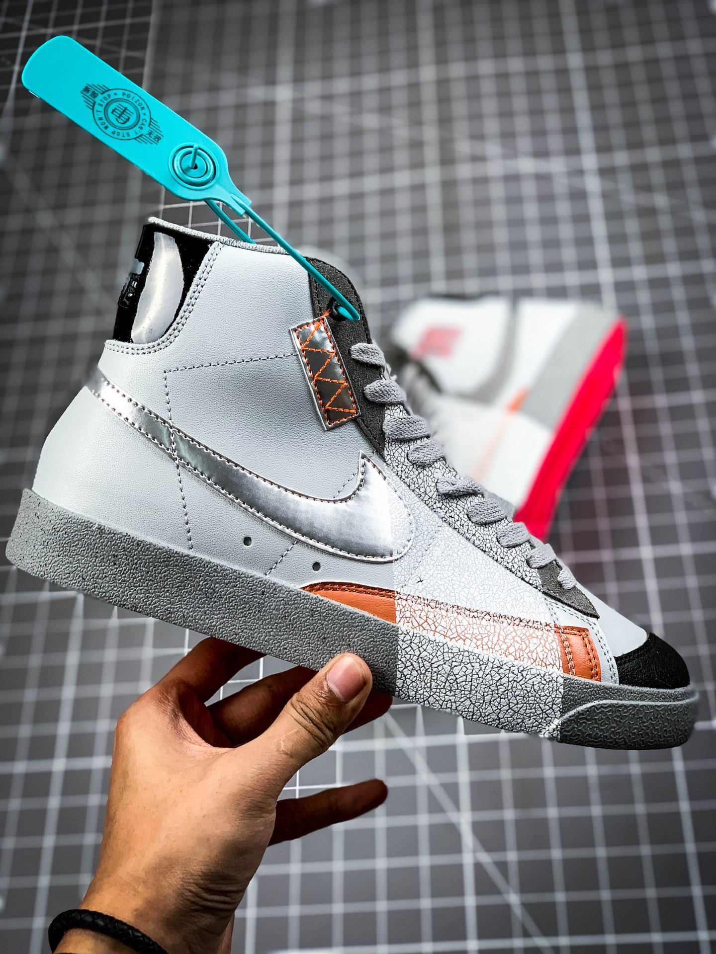 200  耐克 开拓者 这款以上海为主题的Blazer Mid 77 Vintage DC9170-001