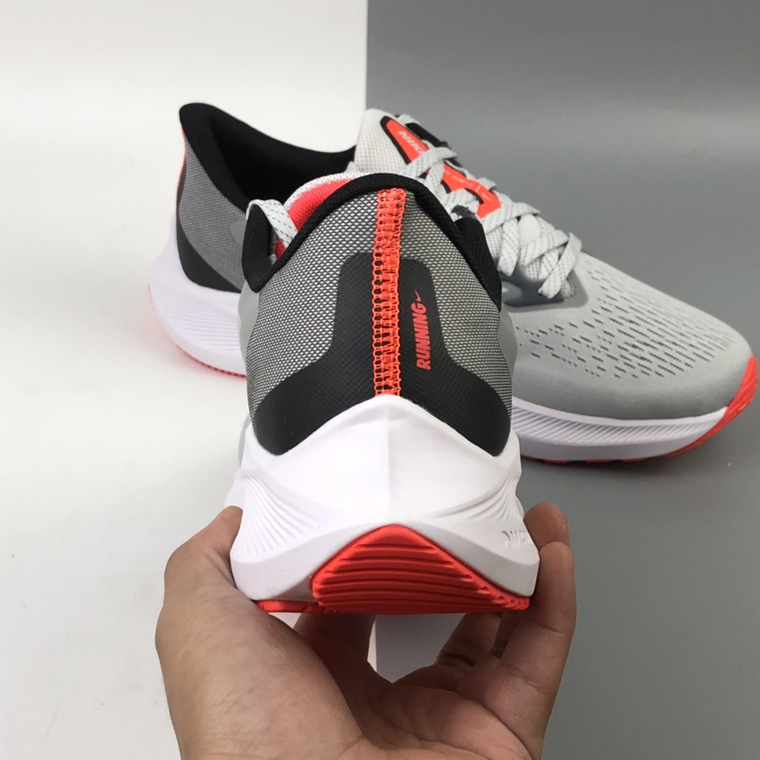 170 Nike Zoom Winflo 7 登月新款运动休闲缓震跑步鞋 CJ0291-012