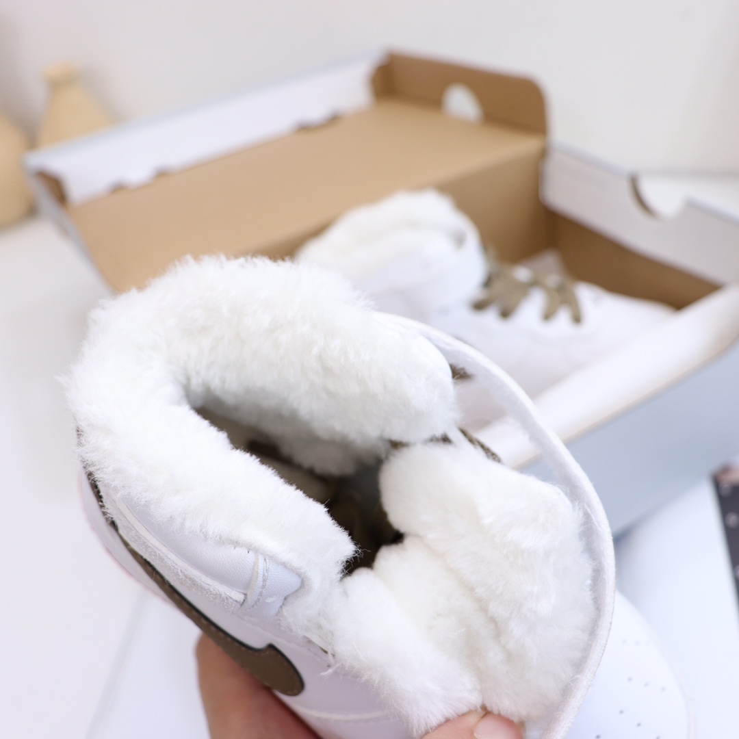 图片[8]-，号码26-37 ＮＫ加绒空军一号高帮童鞋 空军系列的高颜值，注定备受追捧！ 趣味十足，尽显潮流气息。💯运动感十足的AF1搭配青春系的颜色，清新帅气阳光朝气！非常适合活泼爱动的宝宝！除了鞋头没有加绒全鞋加绒✅鞋垫也是加绒🦶-选品中心