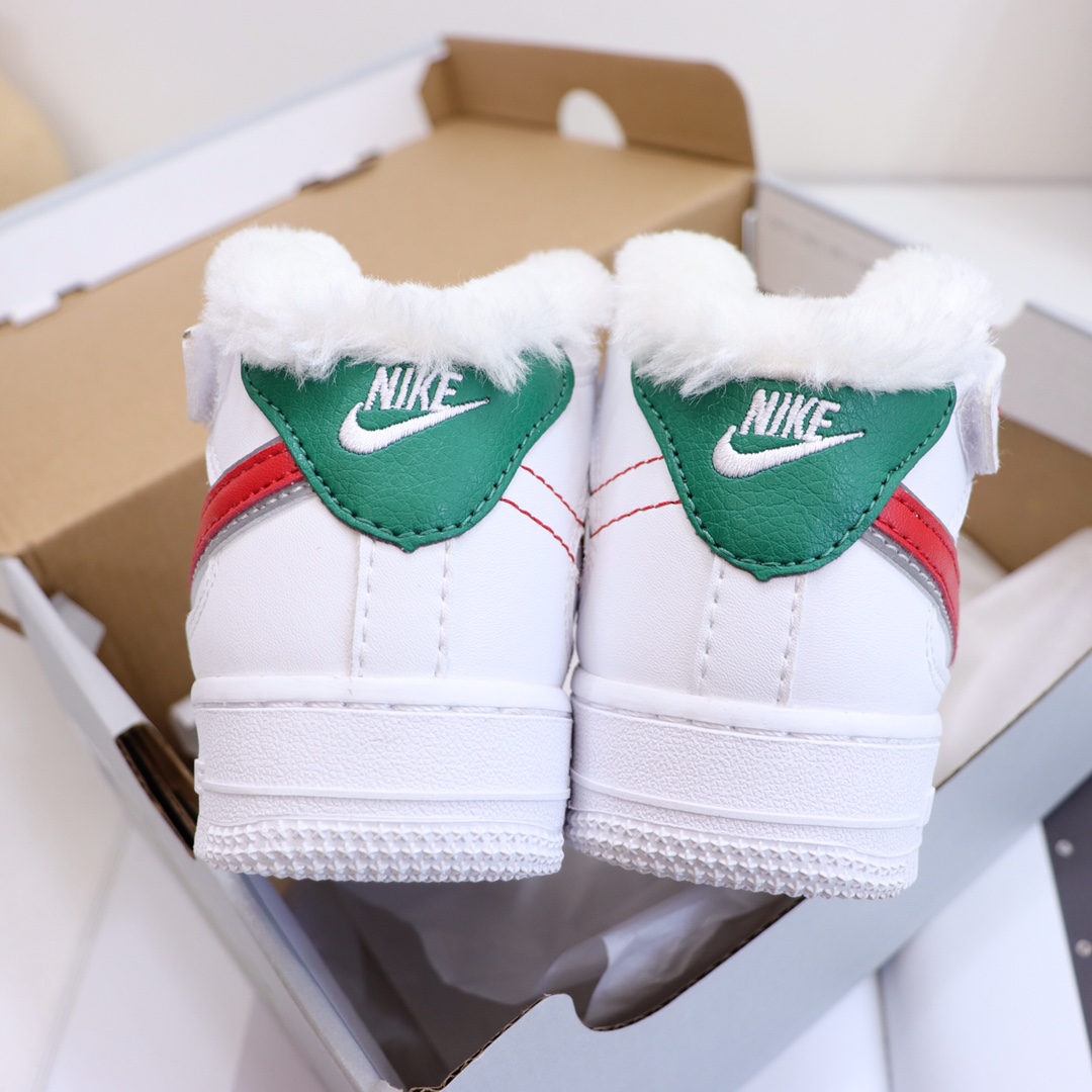 图片[5]-，号码26-37 ＮＫ加绒空军一号高帮童鞋 空军系列的高颜值，注定备受追捧！ 趣味十足，尽显潮流气息。💯运动感十足的AF1搭配青春系的颜色，清新帅气阳光朝气！非常适合活泼爱动的宝宝！除了鞋头没有加绒全鞋加绒✅鞋垫也是加绒🦶-选品中心