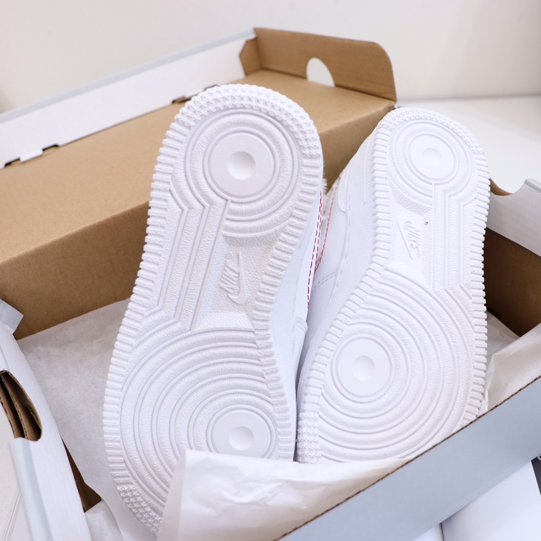 图片[6]-，号码26-37 ＮＫ加绒空军一号高帮童鞋 空军系列的高颜值，注定备受追捧！ 趣味十足，尽显潮流气息。💯运动感十足的AF1搭配青春系的颜色，清新帅气阳光朝气！非常适合活泼爱动的宝宝！除了鞋头没有加绒全鞋加绒✅鞋垫也是加绒🦶-选品中心