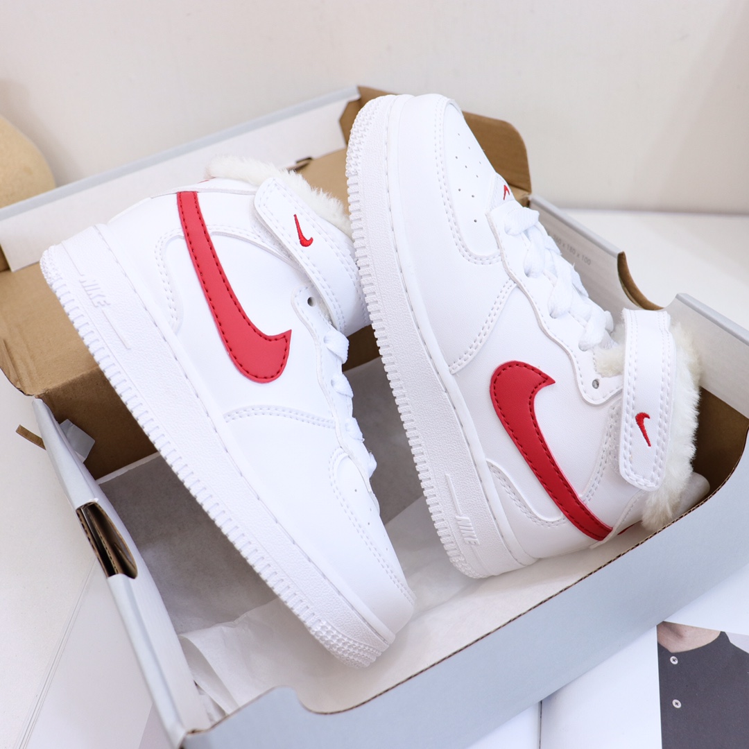 图片[2]-，号码26-37 ＮＫ加绒空军一号高帮童鞋 空军系列的高颜值，注定备受追捧！ 趣味十足，尽显潮流气息。💯运动感十足的AF1搭配青春系的颜色，清新帅气阳光朝气！非常适合活泼爱动的宝宝！除了鞋头没有加绒全鞋加绒✅鞋垫也是加绒🦶-选品中心