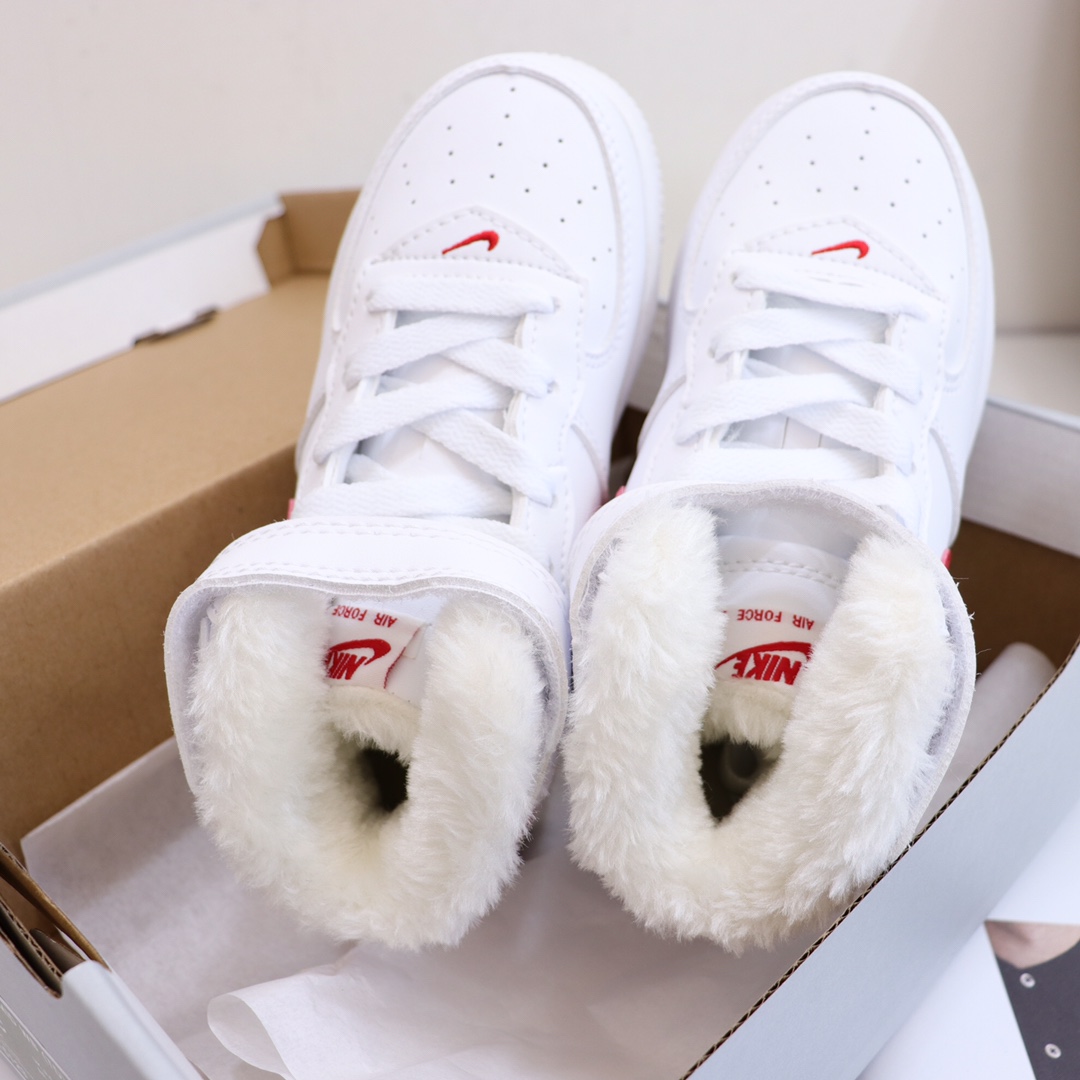 图片[4]-，号码26-37 ＮＫ加绒空军一号高帮童鞋 空军系列的高颜值，注定备受追捧！ 趣味十足，尽显潮流气息。💯运动感十足的AF1搭配青春系的颜色，清新帅气阳光朝气！非常适合活泼爱动的宝宝！除了鞋头没有加绒全鞋加绒✅鞋垫也是加绒🦶-选品中心