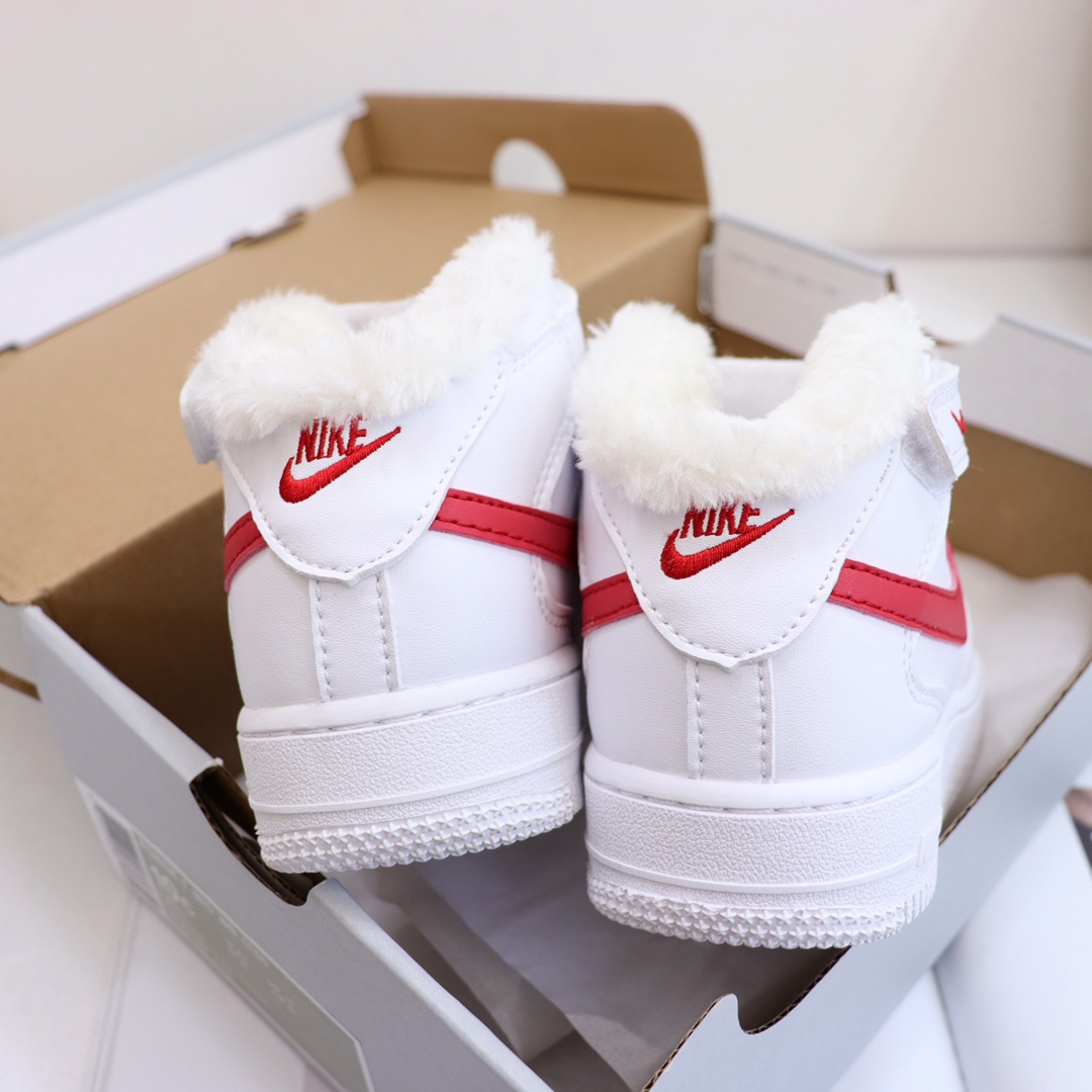 图片[5]-，号码26-37 ＮＫ加绒空军一号高帮童鞋 空军系列的高颜值，注定备受追捧！ 趣味十足，尽显潮流气息。💯运动感十足的AF1搭配青春系的颜色，清新帅气阳光朝气！非常适合活泼爱动的宝宝！除了鞋头没有加绒全鞋加绒✅鞋垫也是加绒🦶-选品中心