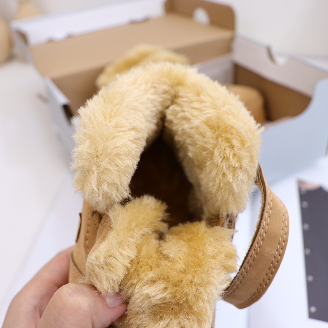 图片[8]-，号码26-37 ＮＫ加绒空军一号高帮童鞋 空军系列的高颜值，注定备受追捧！ 趣味十足，尽显潮流气息。💯运动感十足的AF1搭配青春系的颜色，清新帅气阳光朝气！非常适合活泼爱动的宝宝！除了鞋头没有加绒全鞋加绒✅鞋垫也是加绒🦶-选品中心