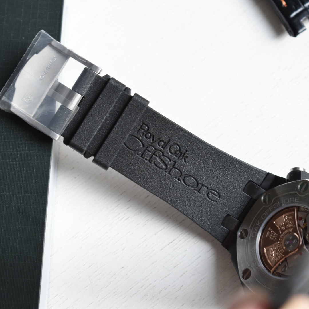 Audemars Piguet 皇家橡树离岸型 男士全自动机械腕表皮带,包,男,手表 9