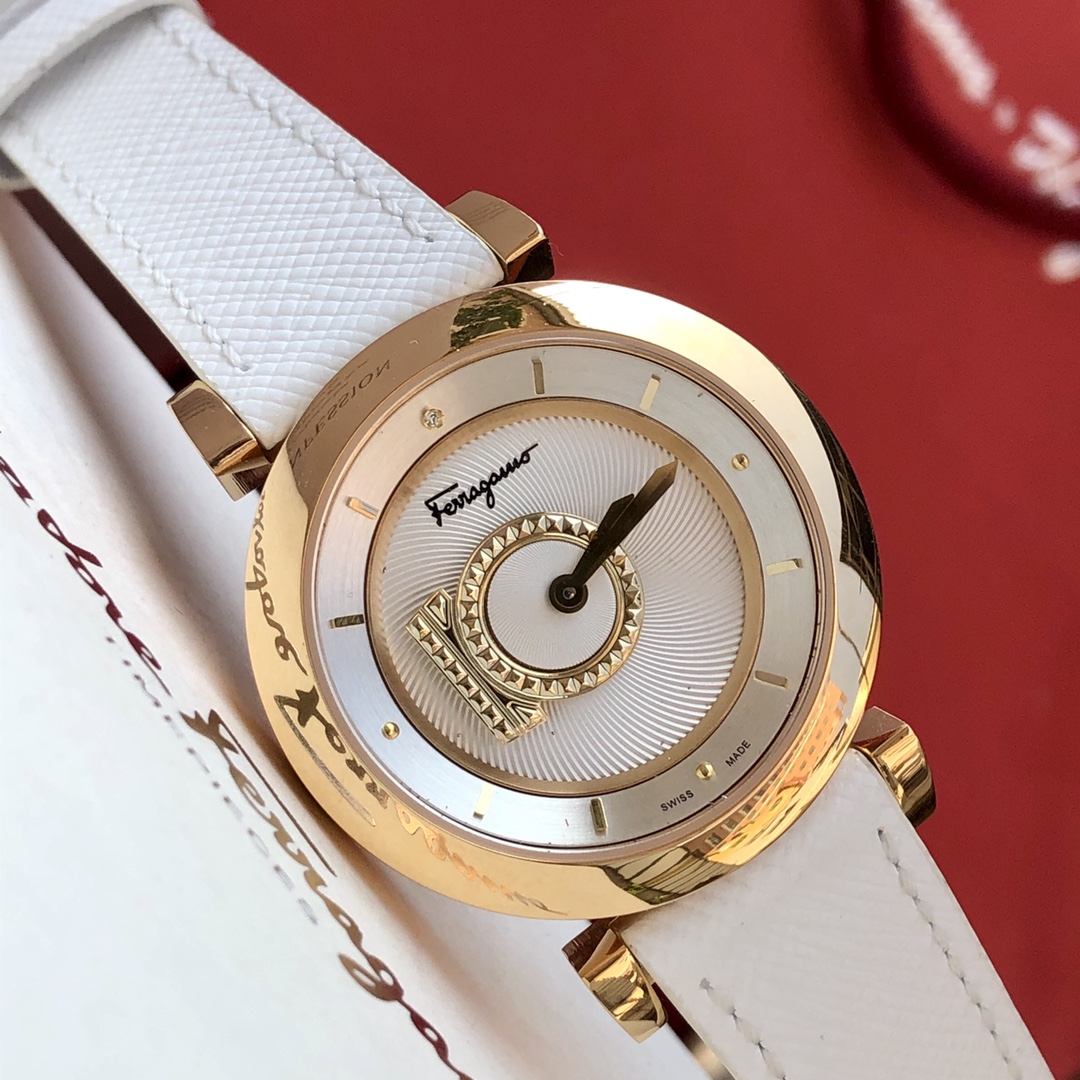 菲拉格慕FQ4石英女表