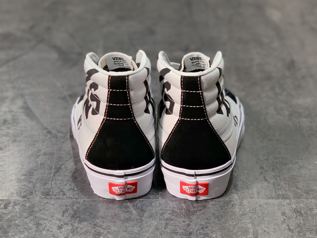160 Vans SK8-Hi 高帮字母Logo 经典黑白搭配鞋身VANS字母印花 VN0A2XSBQW7