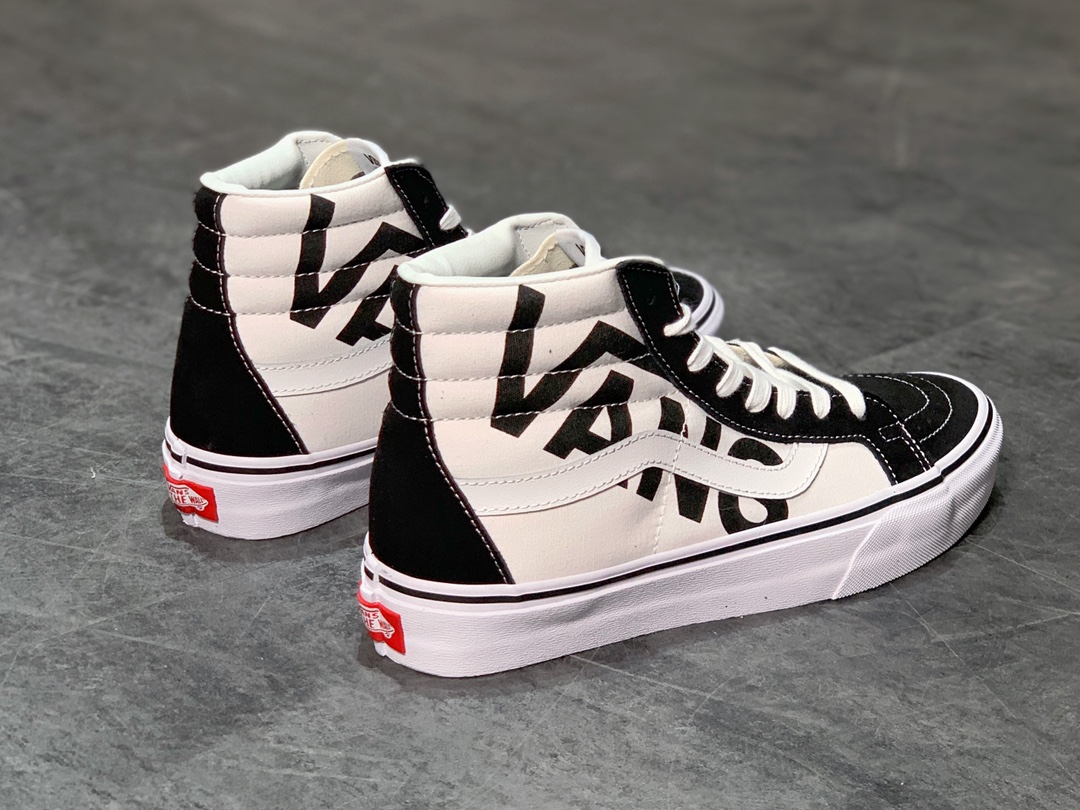 160 Vans SK8-Hi 高帮字母Logo 经典黑白搭配鞋身VANS字母印花 VN0A2XSBQW7