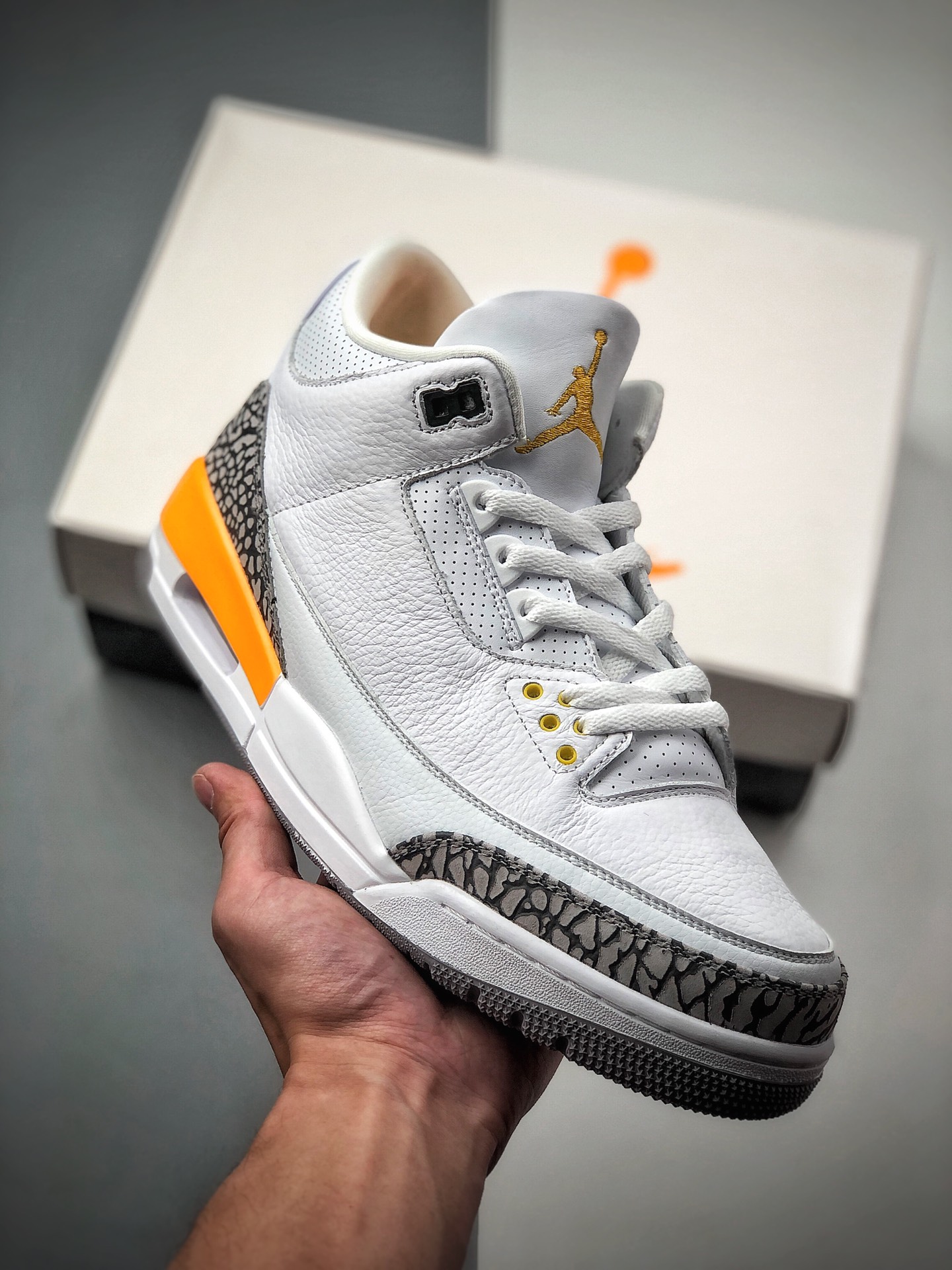 Air Jordan 3 WMNS "Laser Orange" Homenaje a Kobe Lakers Cemento Amarillo Blanco Naranja AJ3 Naranja Láser Ser…