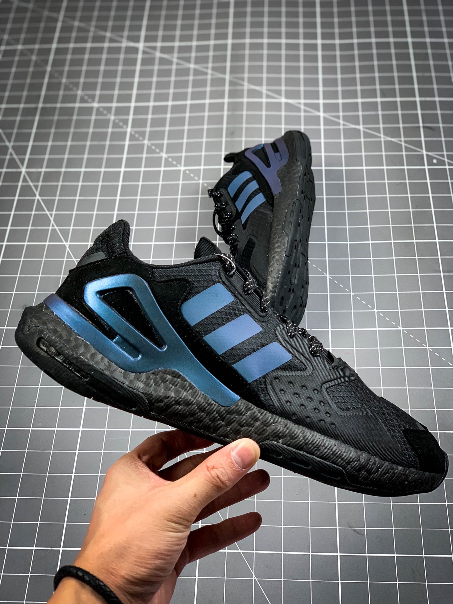 200 Adidas 阿迪达斯 Day Jogger 夜行者二代 爆米花大底复古跑鞋 FY3015