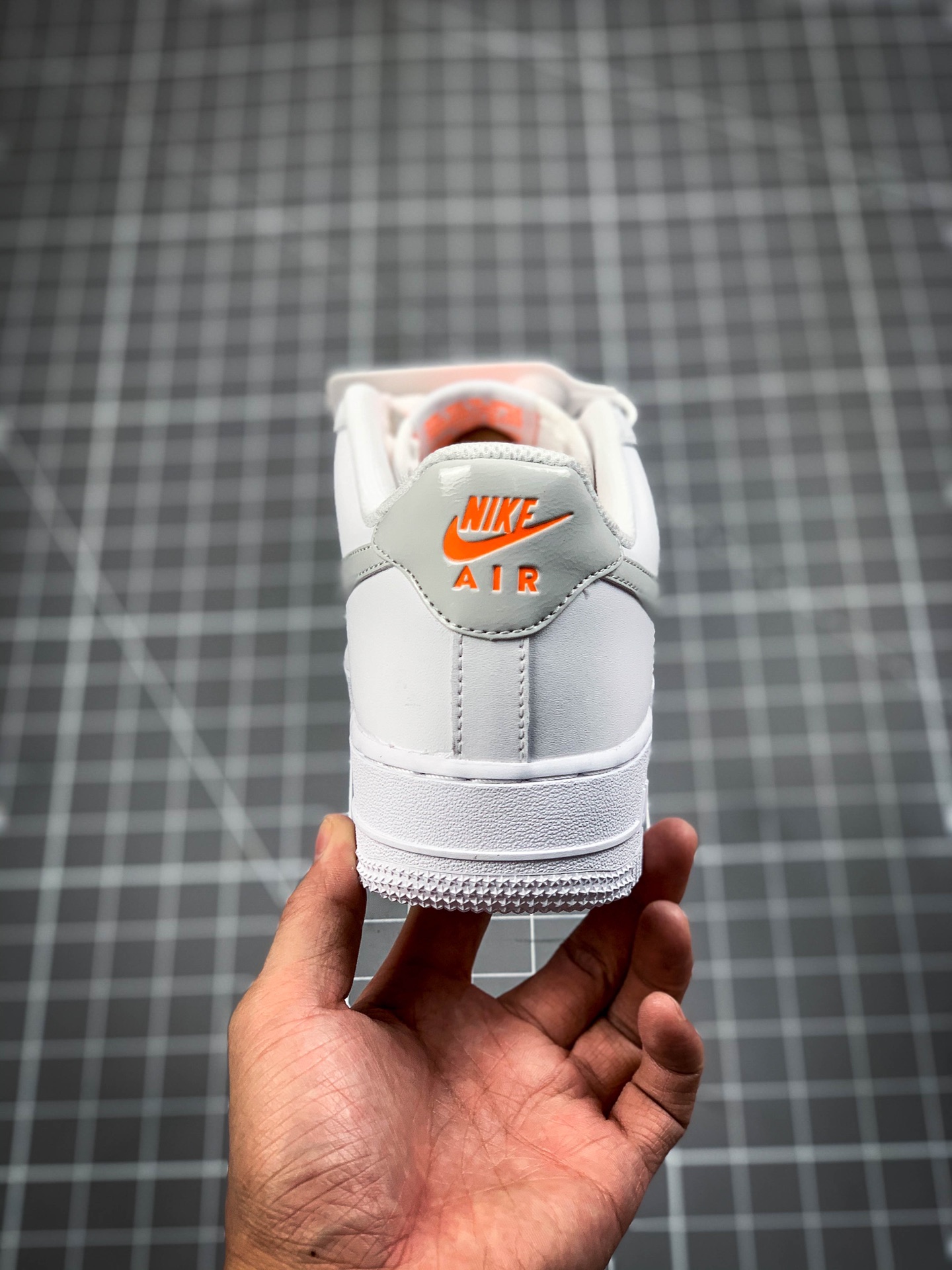 200 公司级Nike Air Force 1'07 Low  粉镭射 主要配色为粉色 CZ0369-100