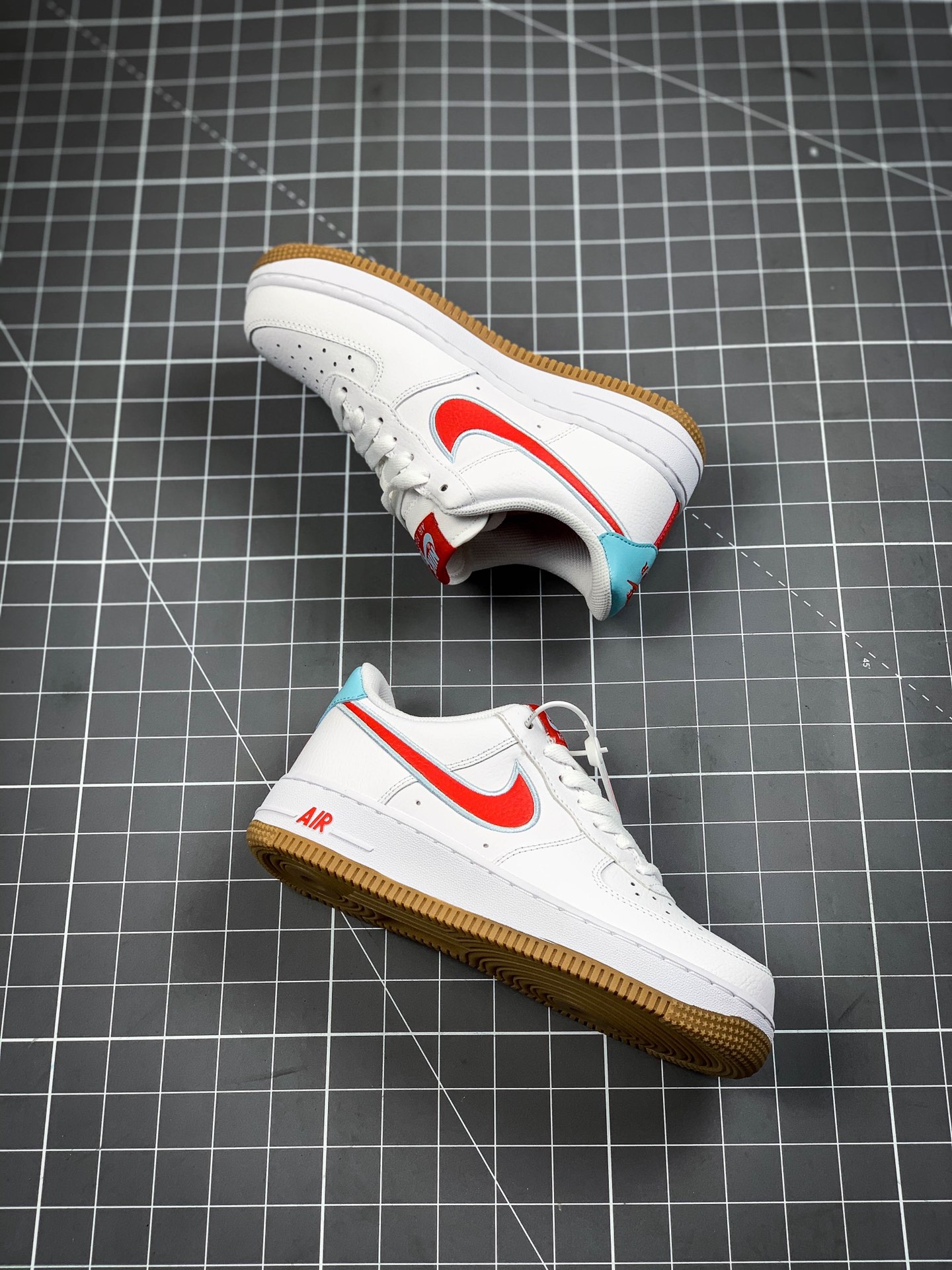 220 公司级Nike Air Force 1 Low “白蓝红”  空军一号低帮百搭休闲运动板鞋  DA4660-101