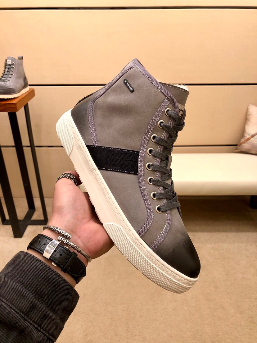 （真全羊毛里不加丝假毛）【UGG男鞋】 版型好到不多说，品质、做工、材料再度升级帅气来袭👏俊朗的外形👏精