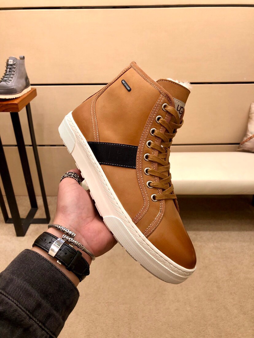 （真全羊毛里不加丝假毛）【UGG男鞋】 版型好到不多说，品质、做工、材料再度升级帅气来袭👏俊朗的外形👏精