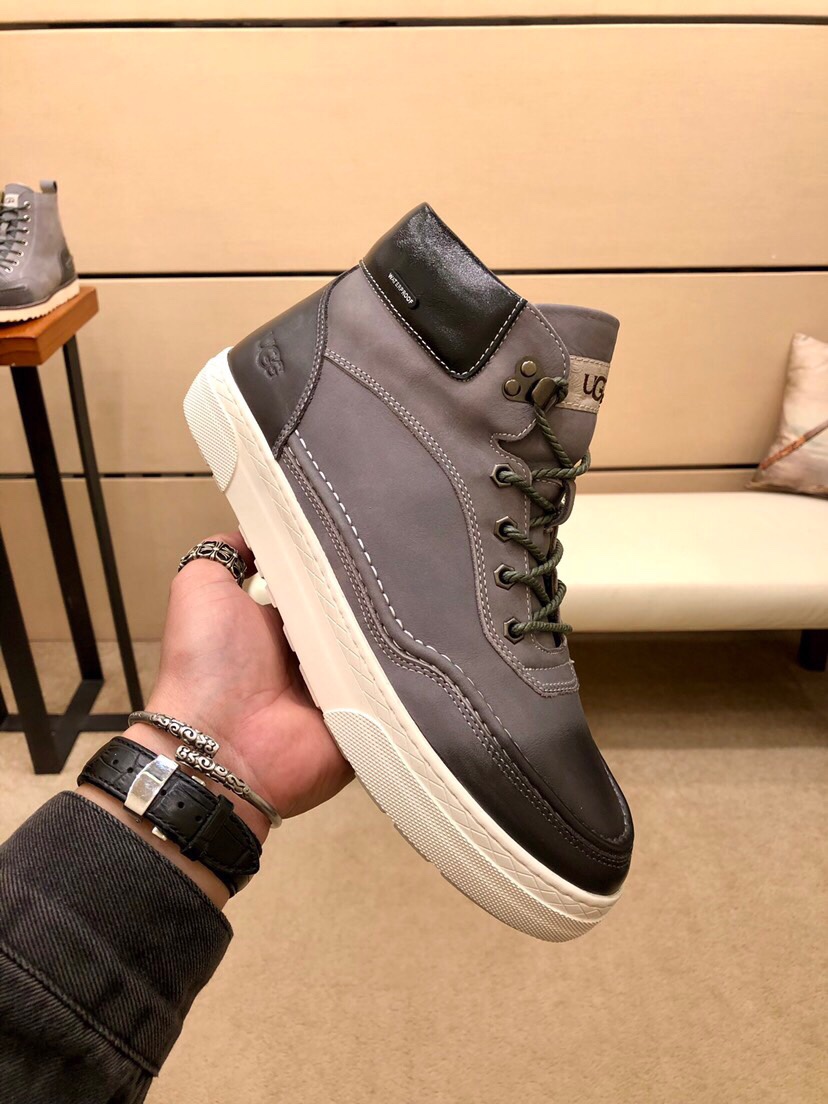 （真全羊毛里不加丝假毛）【UGG男鞋】 版型好到不多说，品质、做工、材料再度升级帅气来袭👏俊朗的外形👏精