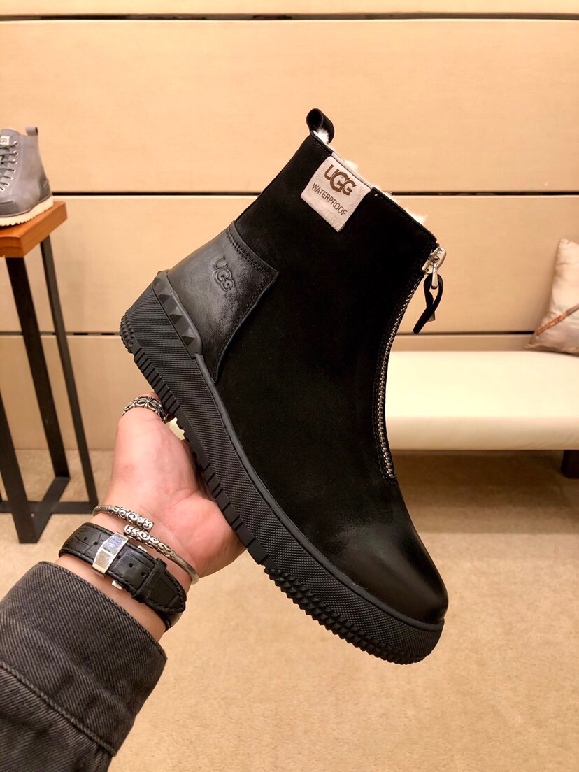 （真全羊毛里不加丝假毛）【UGG男鞋】 版型好到不多说，品质、做工、材料再度升级帅气来袭👏俊朗的外形👏精