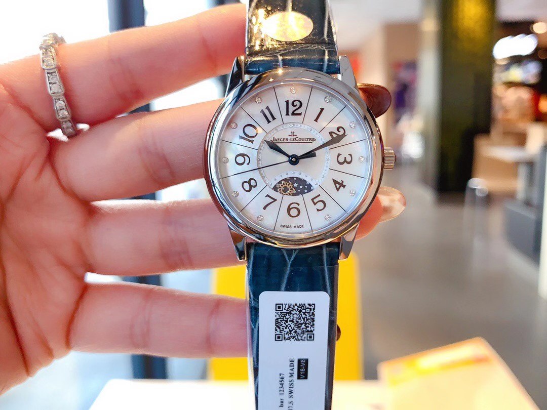 Cartier 积家约会系列女表贝壳面表盘