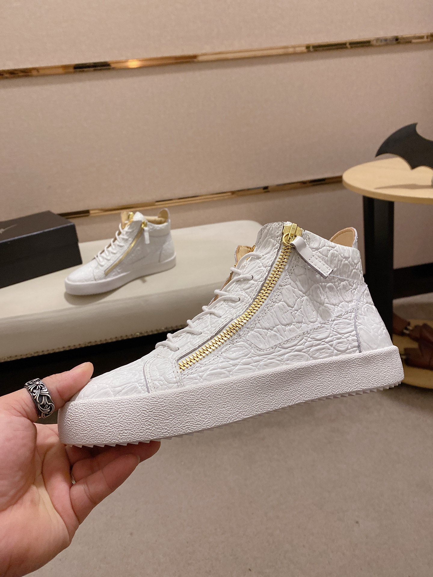 最終お値下げ致しました！GIUSEPPE ZANOTTI パンプス-