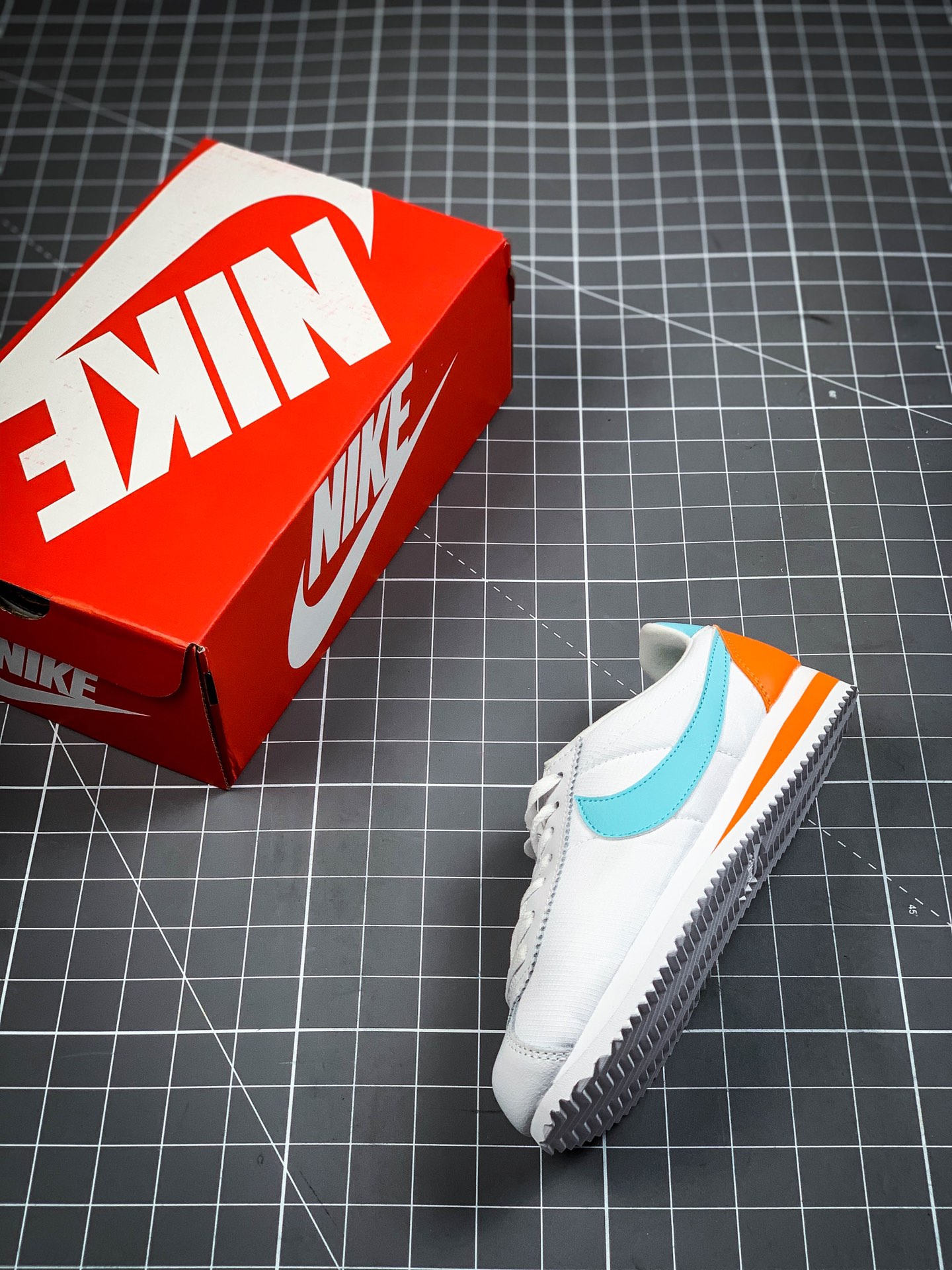 140 原装渠道订单 实体充正操作Nike Classic Cortez princess 904764-107