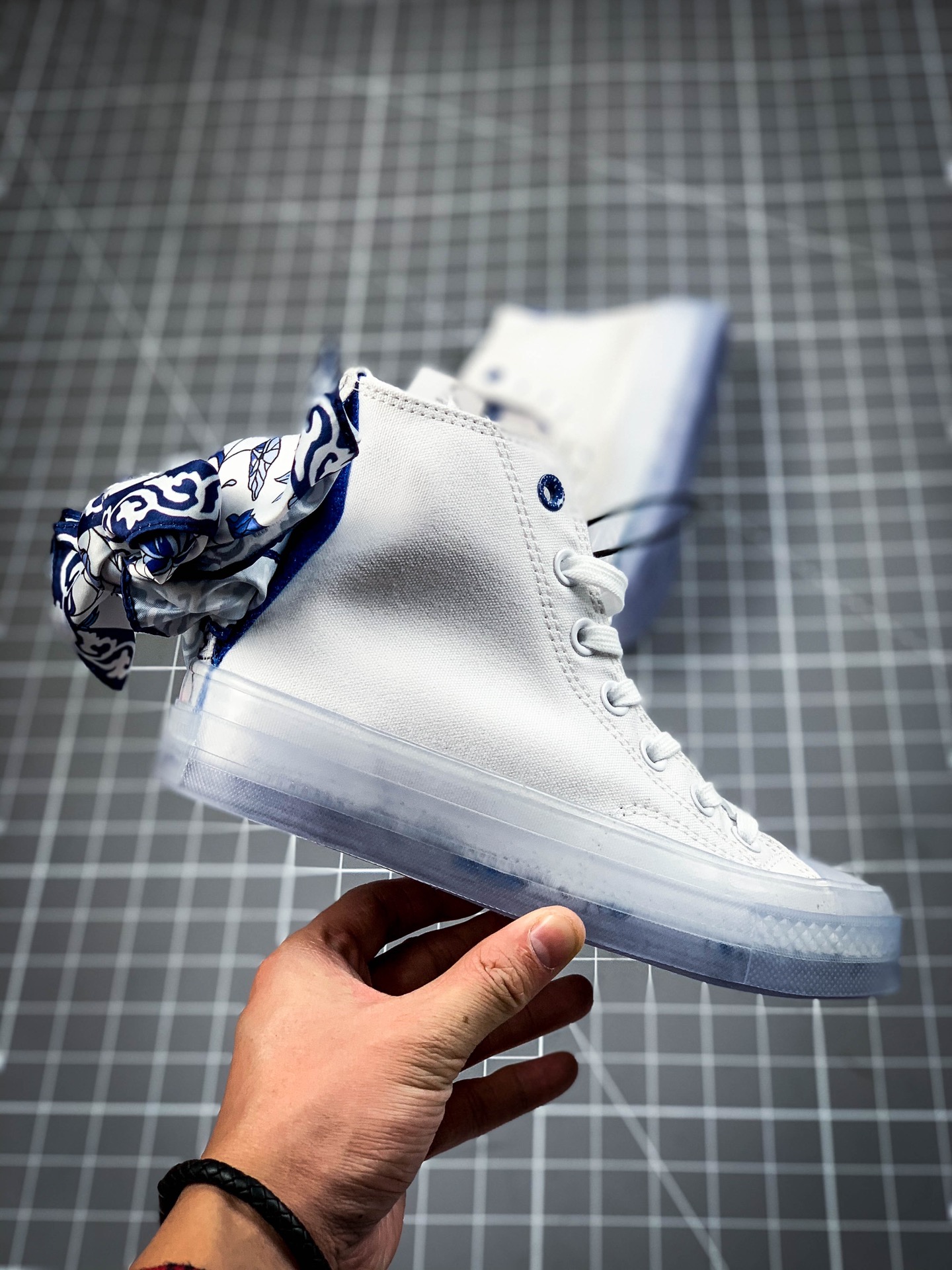 220 CONVERSE/匡威  经典款高帮丝绸款休闲板鞋