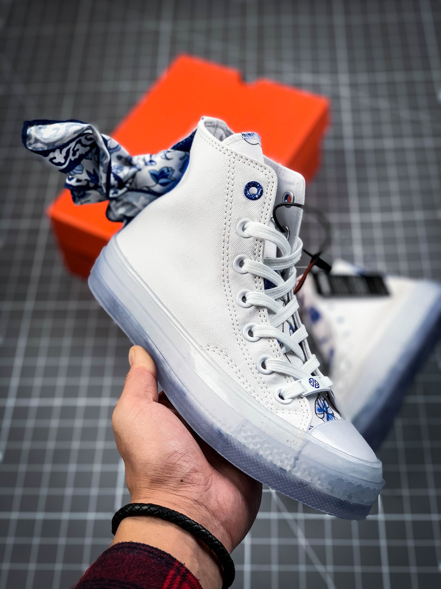220 CONVERSE/匡威  经典款高帮丝绸款休闲板鞋