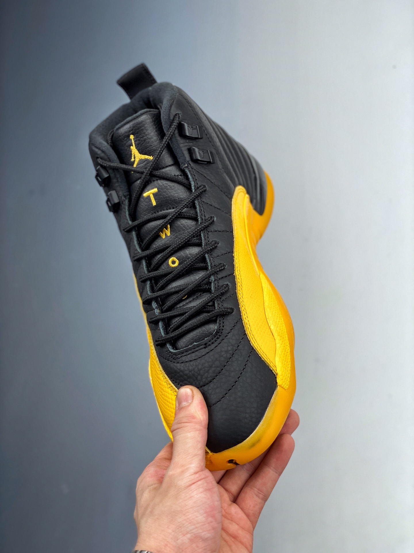 300  纯原版本 Air Jordan 12 Retro AJ12乔12 男子文化篮球鞋 130690-070