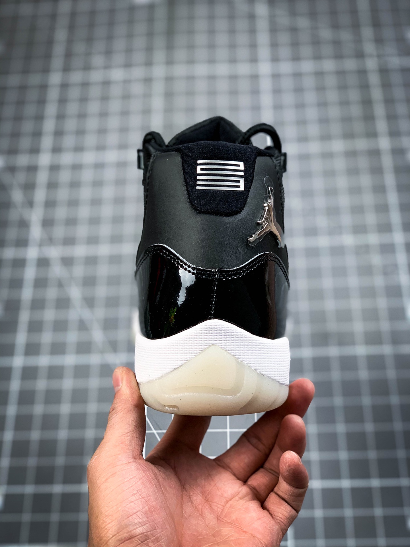 240  Air Jordan 11 ” Silver Eyelets ” AJ11乔11 大魔王2.0 男子文化篮球鞋 CT8012-011